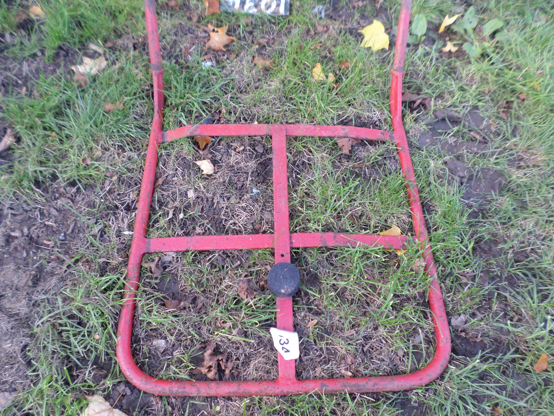 Massey Ferguson radiator guard frame, NO VAT - Image 2 of 2