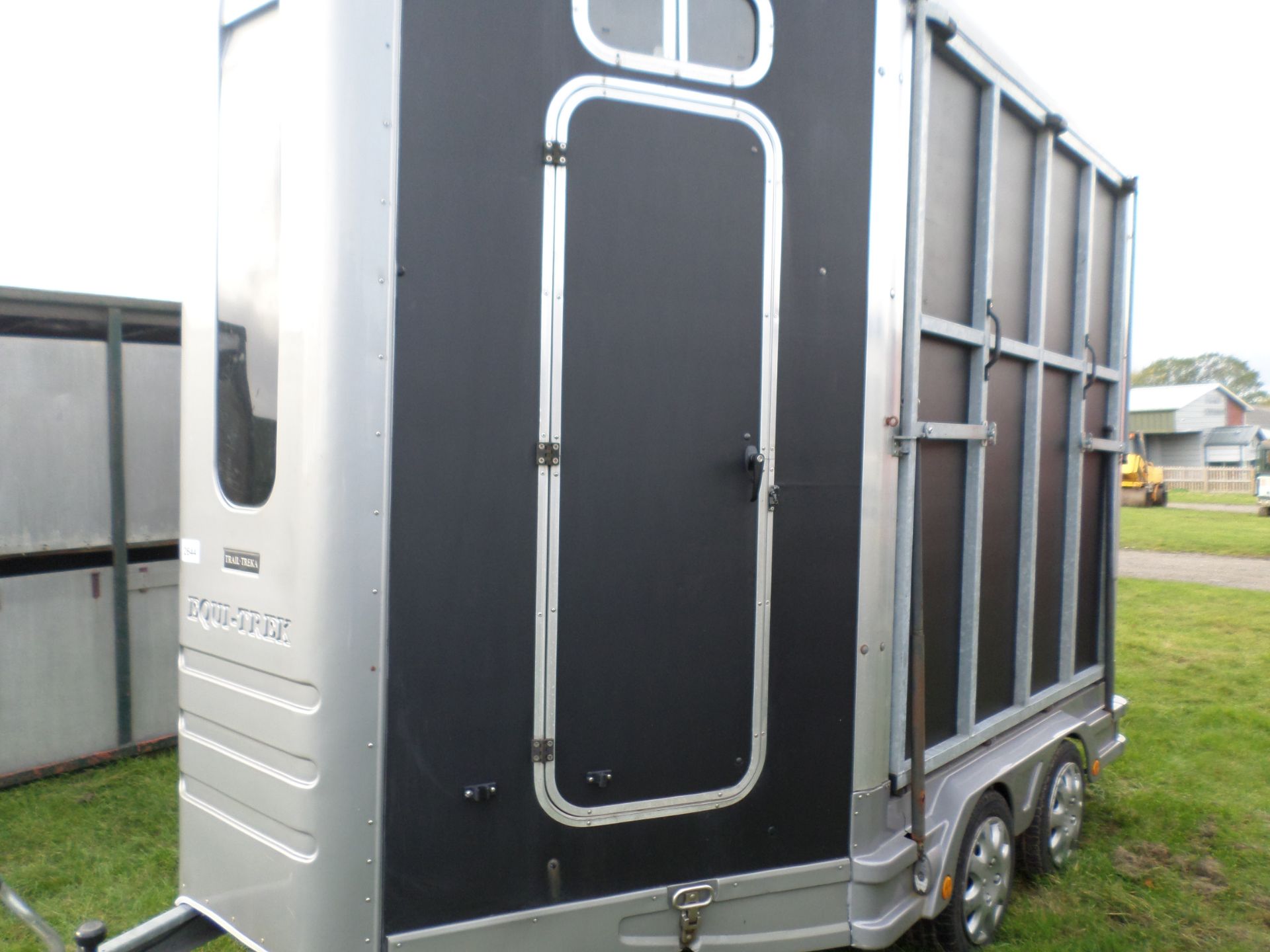 Equi-Trek Trail Treka M, horse trailer, good condition, 2 keys and manual NO VAT - Image 8 of 14