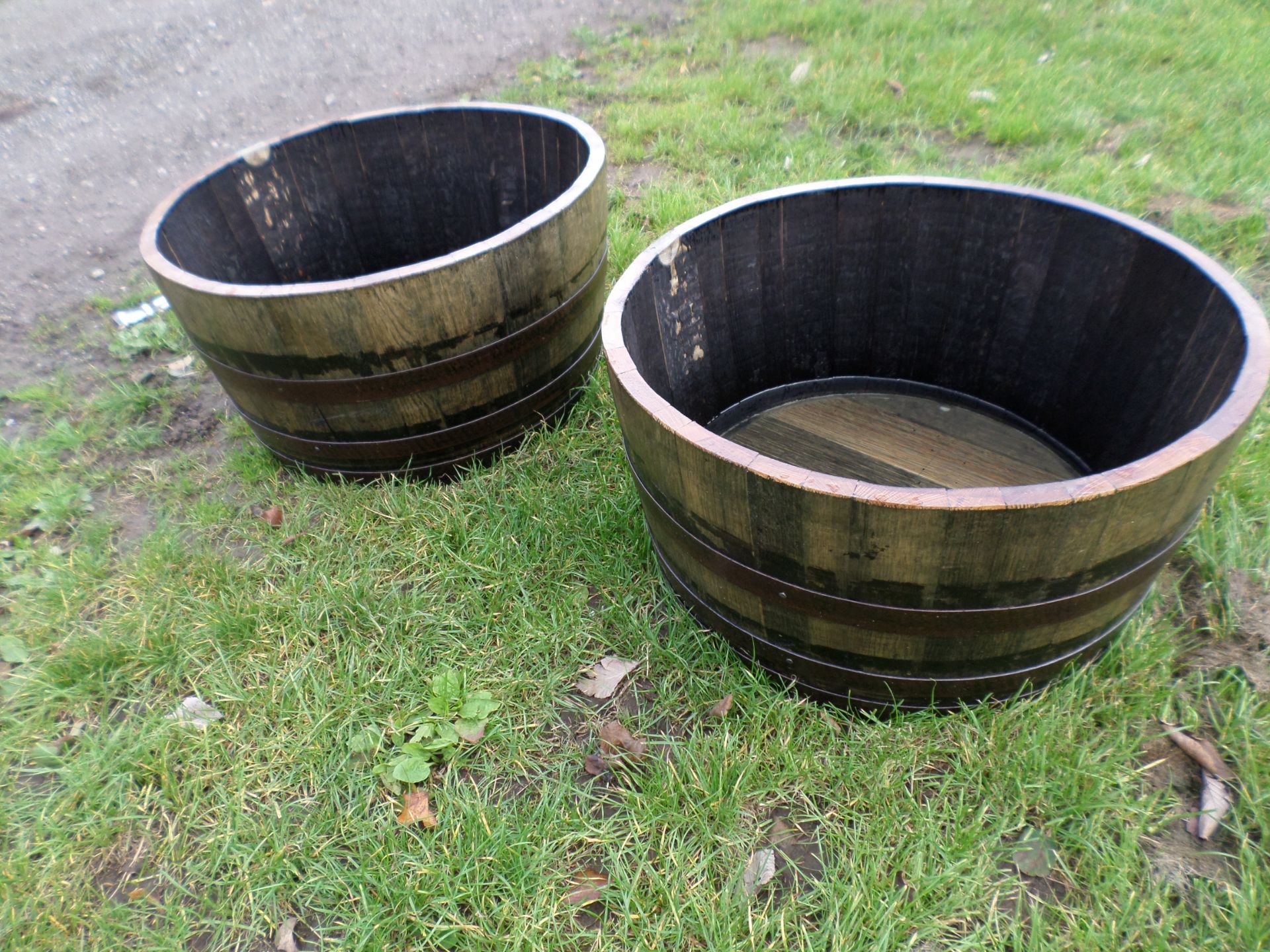 2 large hogshead oak barrel planters NO VAT - Image 2 of 2