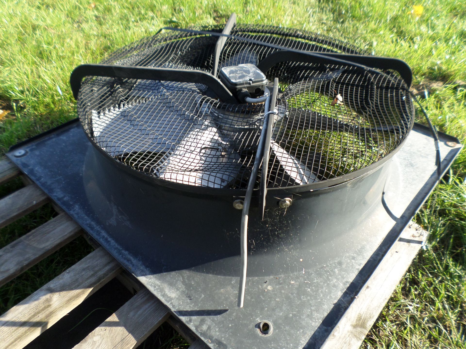 1m-r plate mounted extraction fan, NO VAT