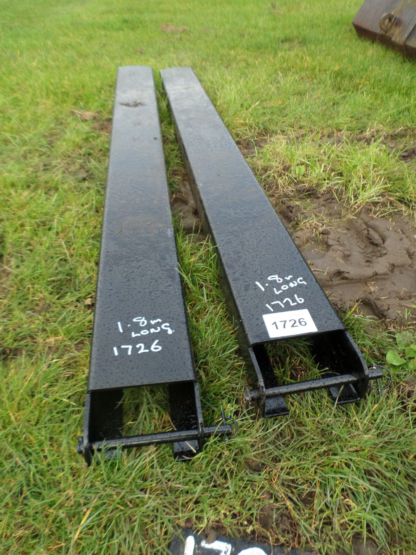 Forklift extensions 1.8m long