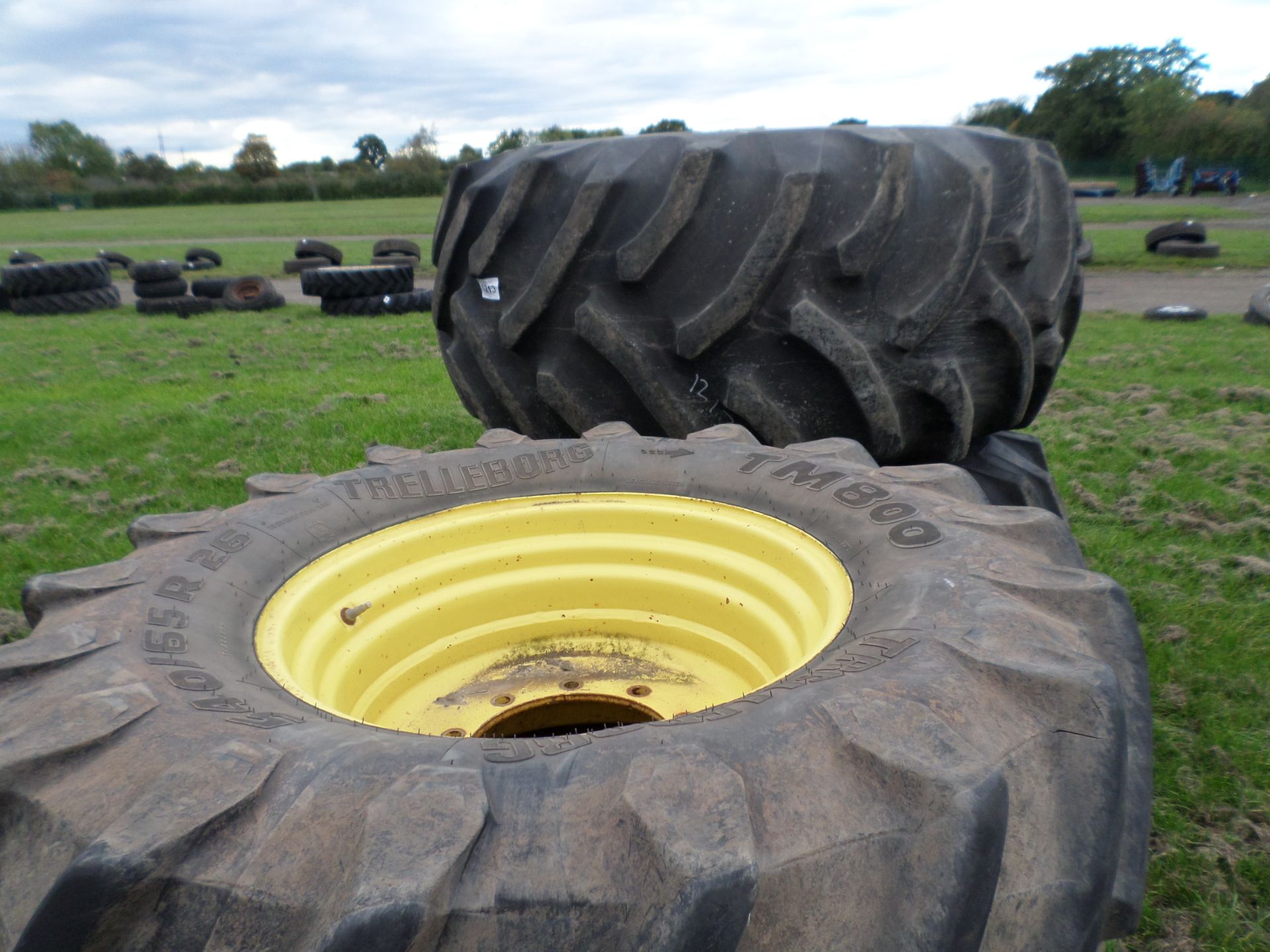 Set of 4 wheels, 800/32 rear wheels with 540/65/26 front wheels all on John Deere rims, c/w tyres - Image 3 of 3