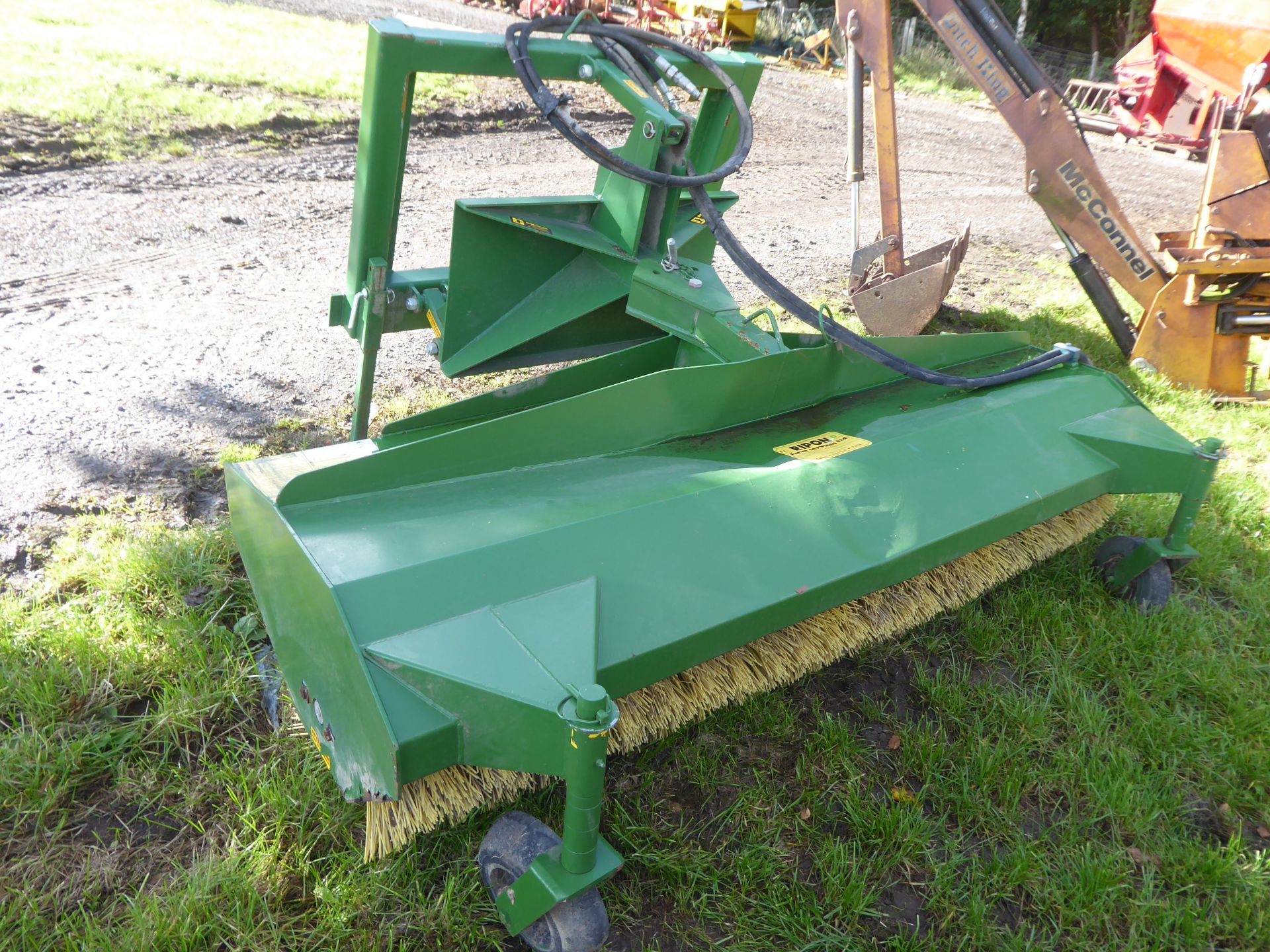 Road brush sweeper, JCB brackets - Image 2 of 3