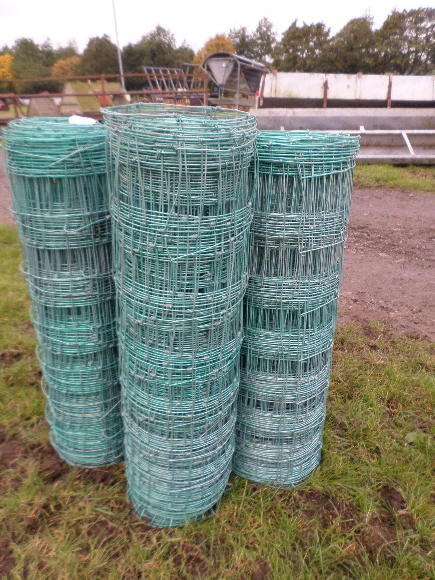 4 rolls of stock netting NO VAT - Image 2 of 2