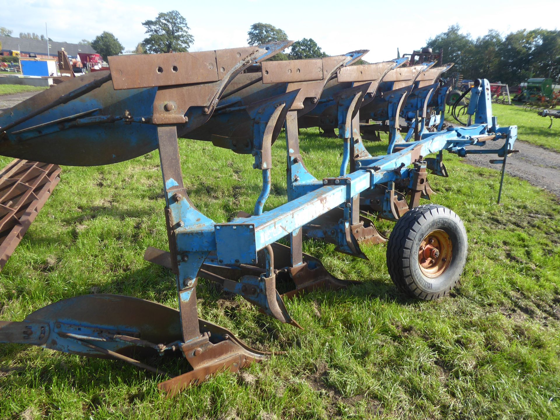 Lemken 5F plough - Image 2 of 3