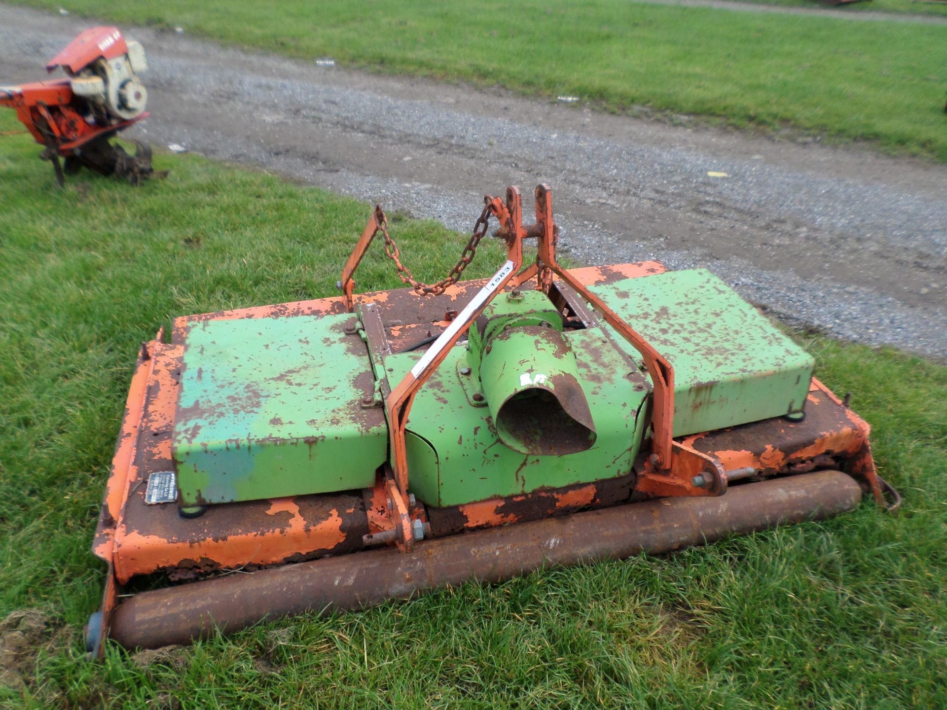 Dowdeswell groundcare roller mower - Image 4 of 4