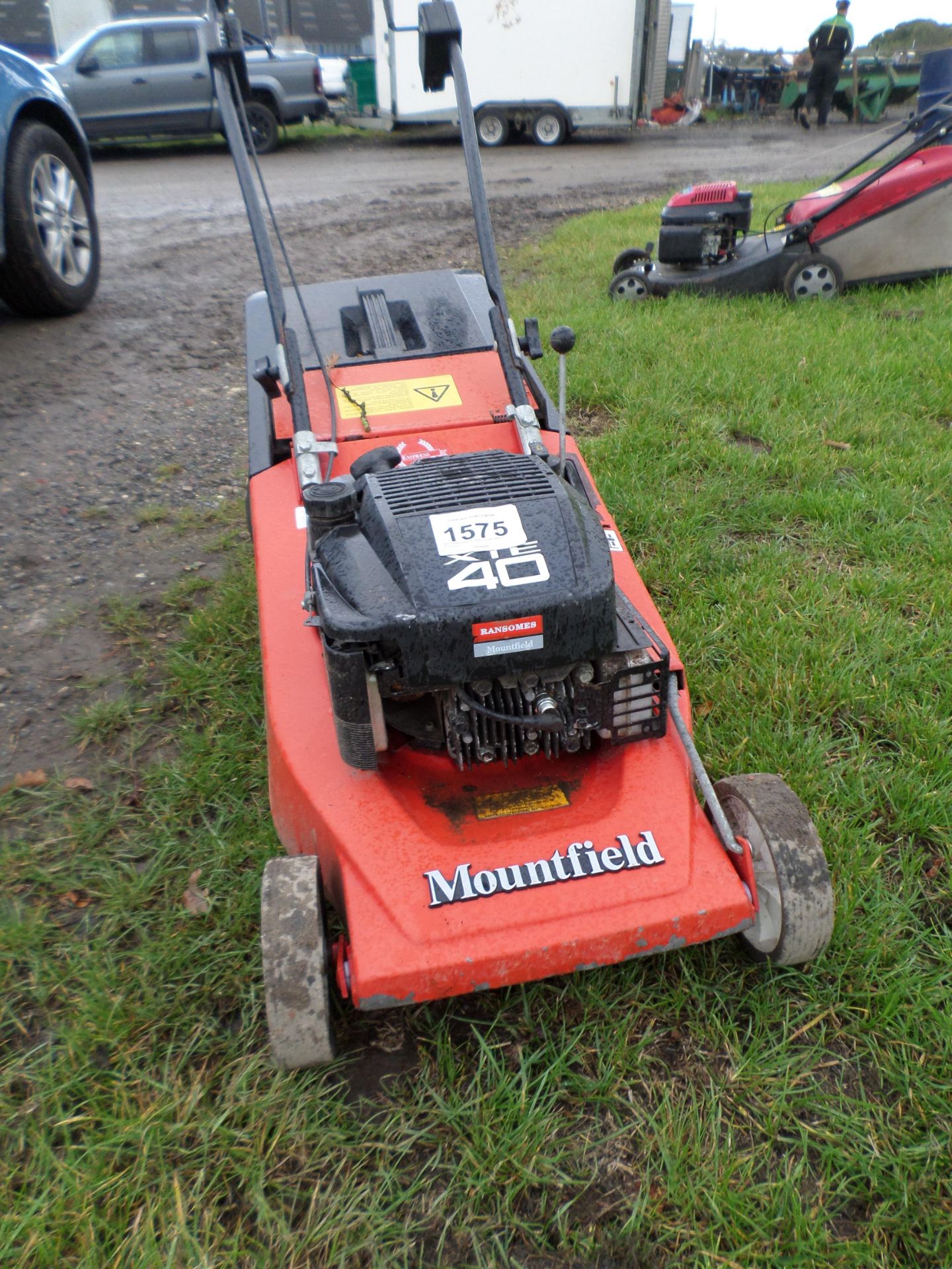 Mountfield petrol rotary mower with grass box