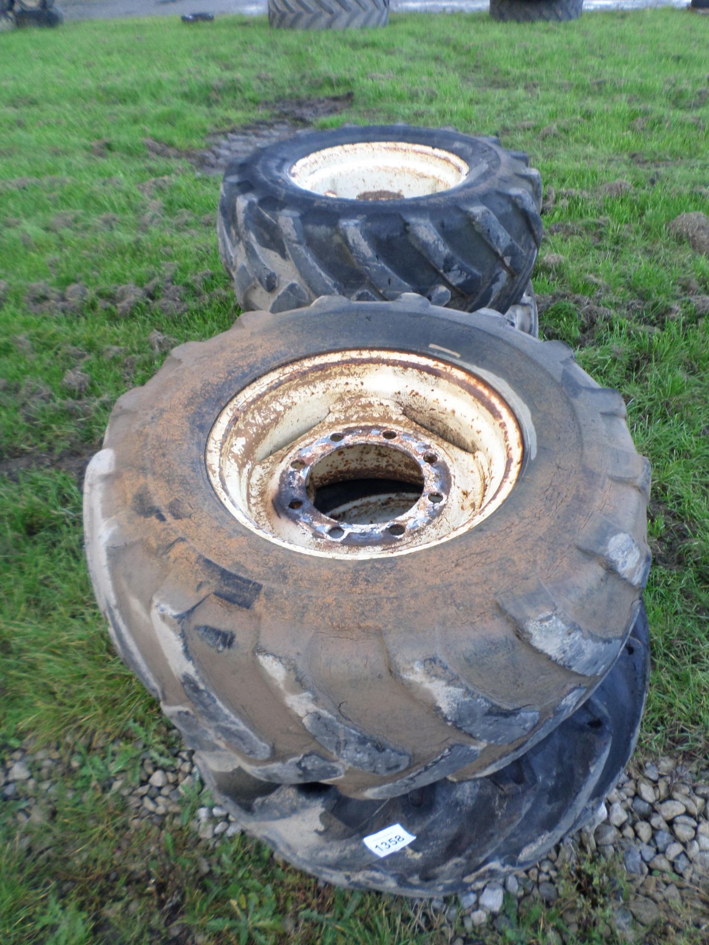 4 dumper wheels - Image 2 of 3