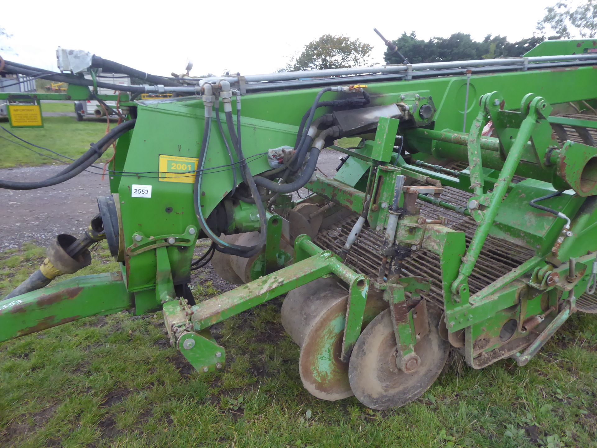 Standen potato harvester, power driven wheels - Image 2 of 7