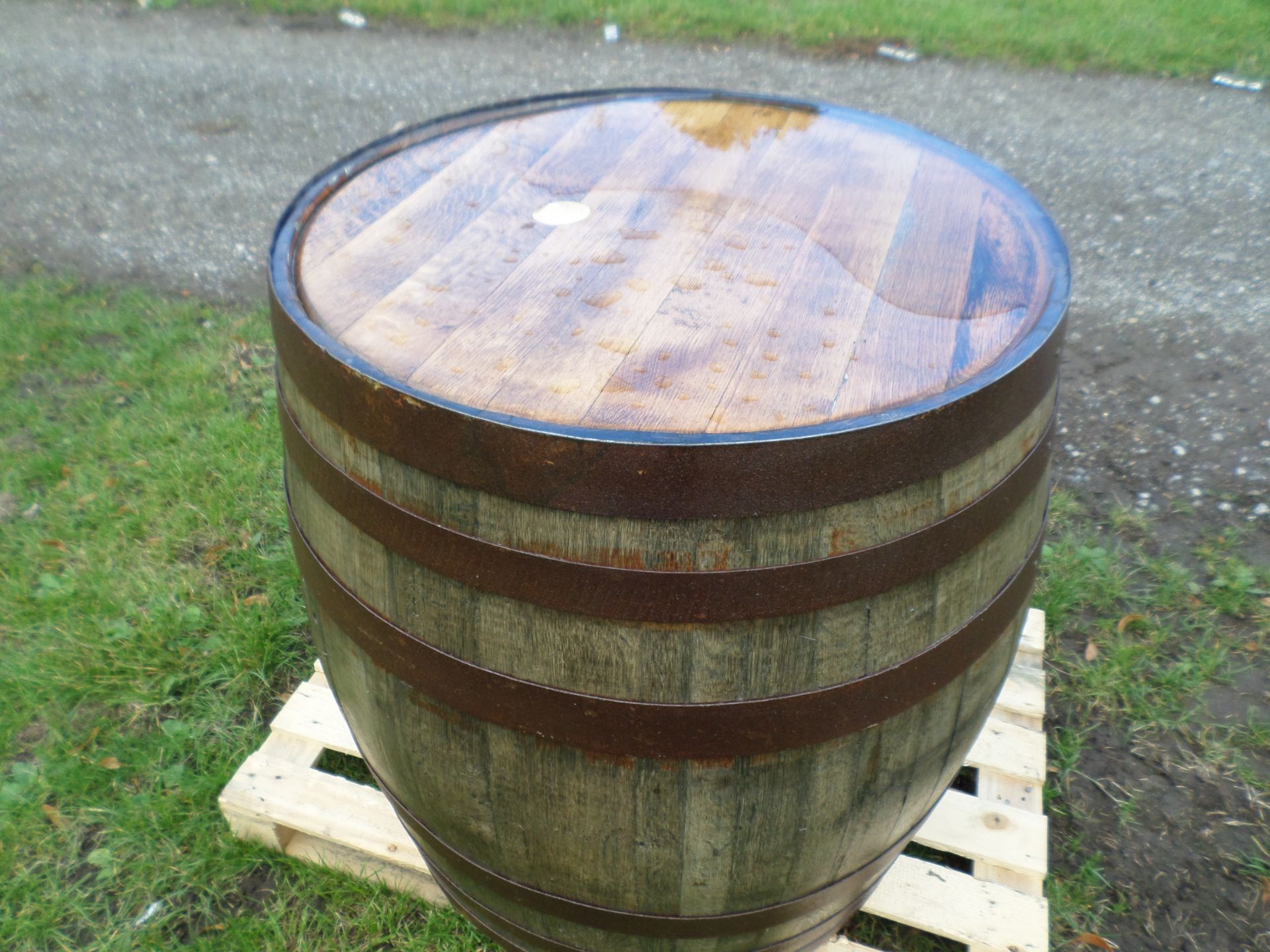 Large oak barrel NO VAT - Image 2 of 2