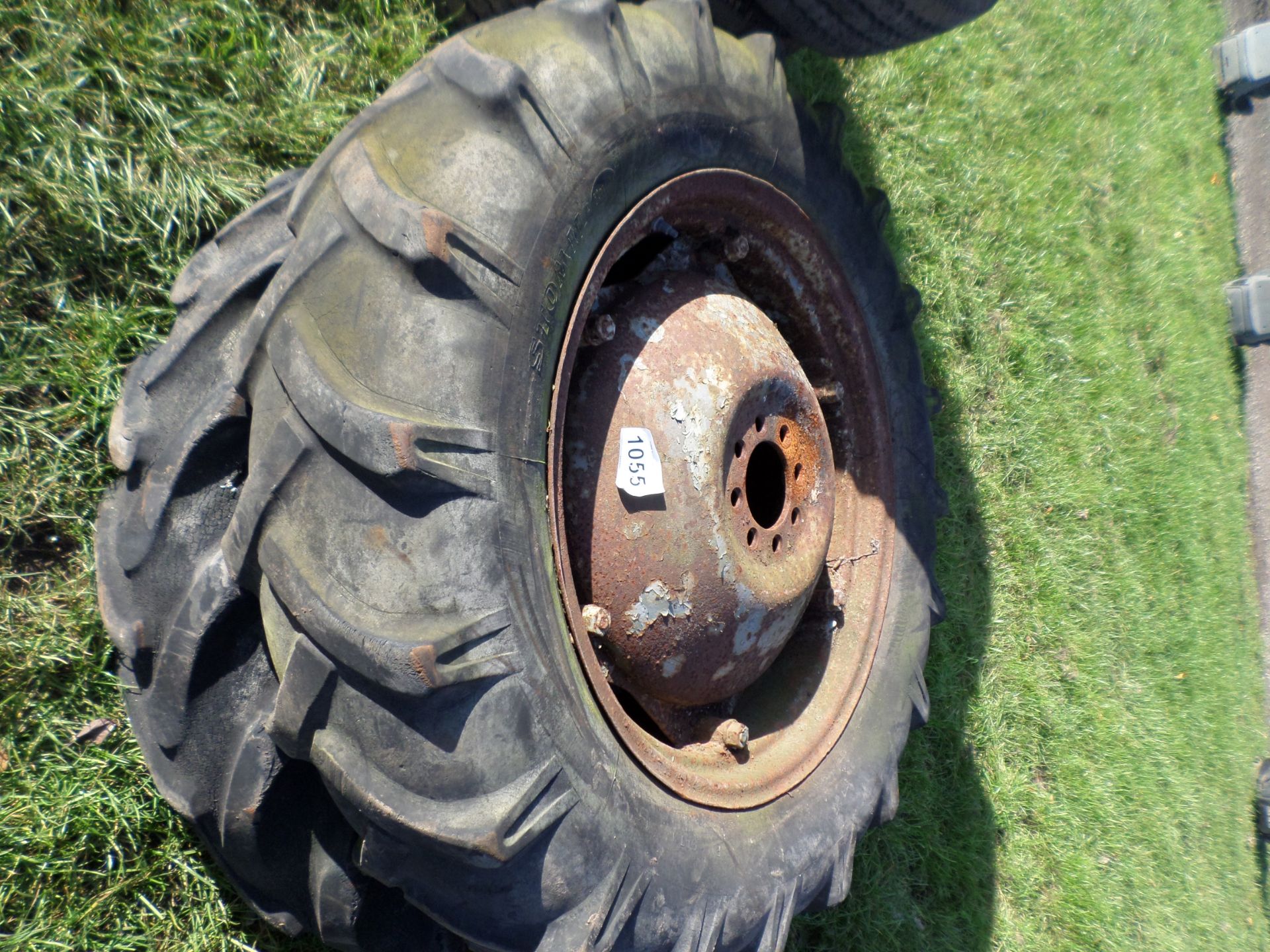 Pair of tractor tyres and rims