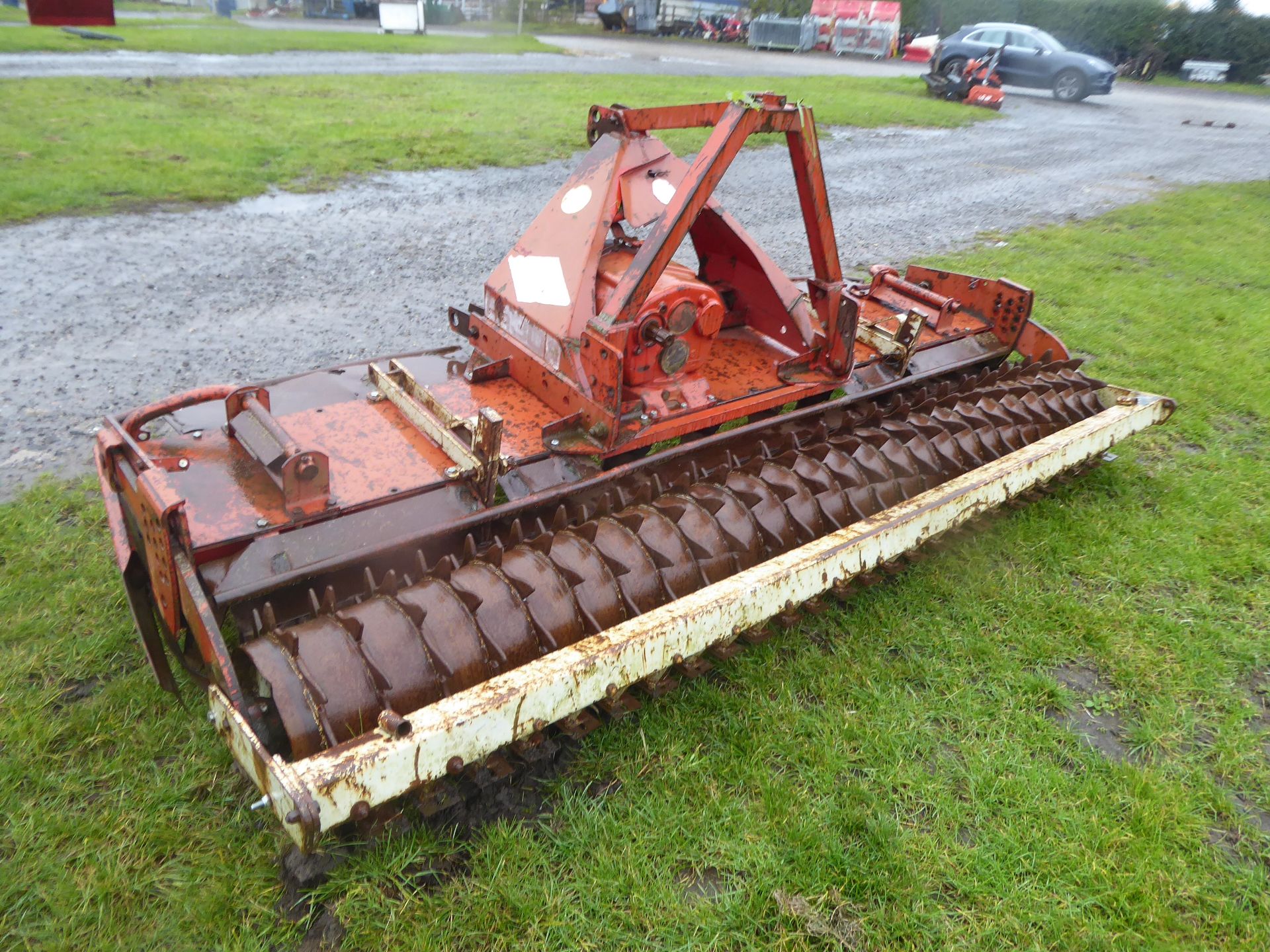 Kuhn 3m power harrow with packer roller - Image 3 of 3