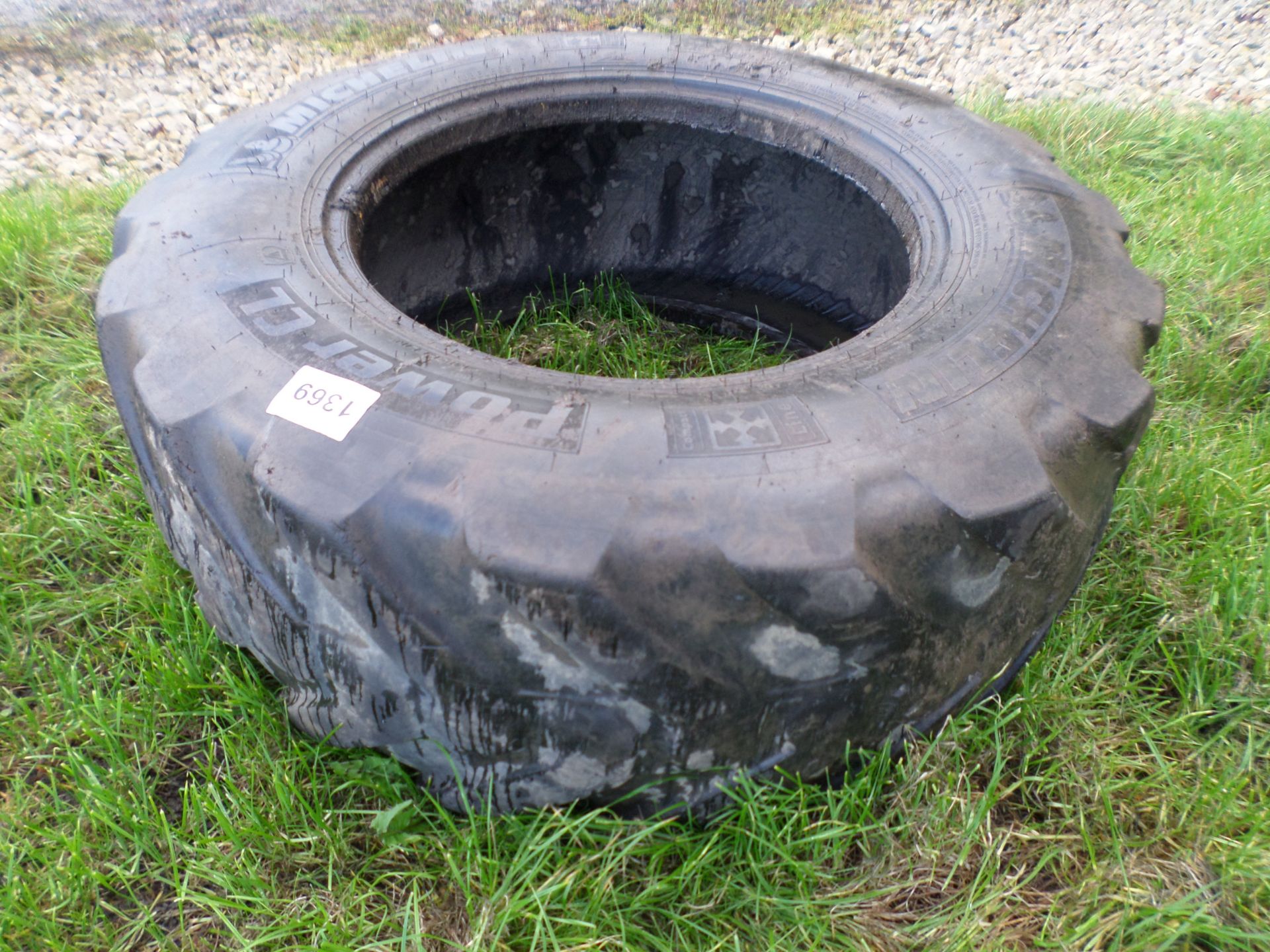 JCB tyre 15.5/80/24