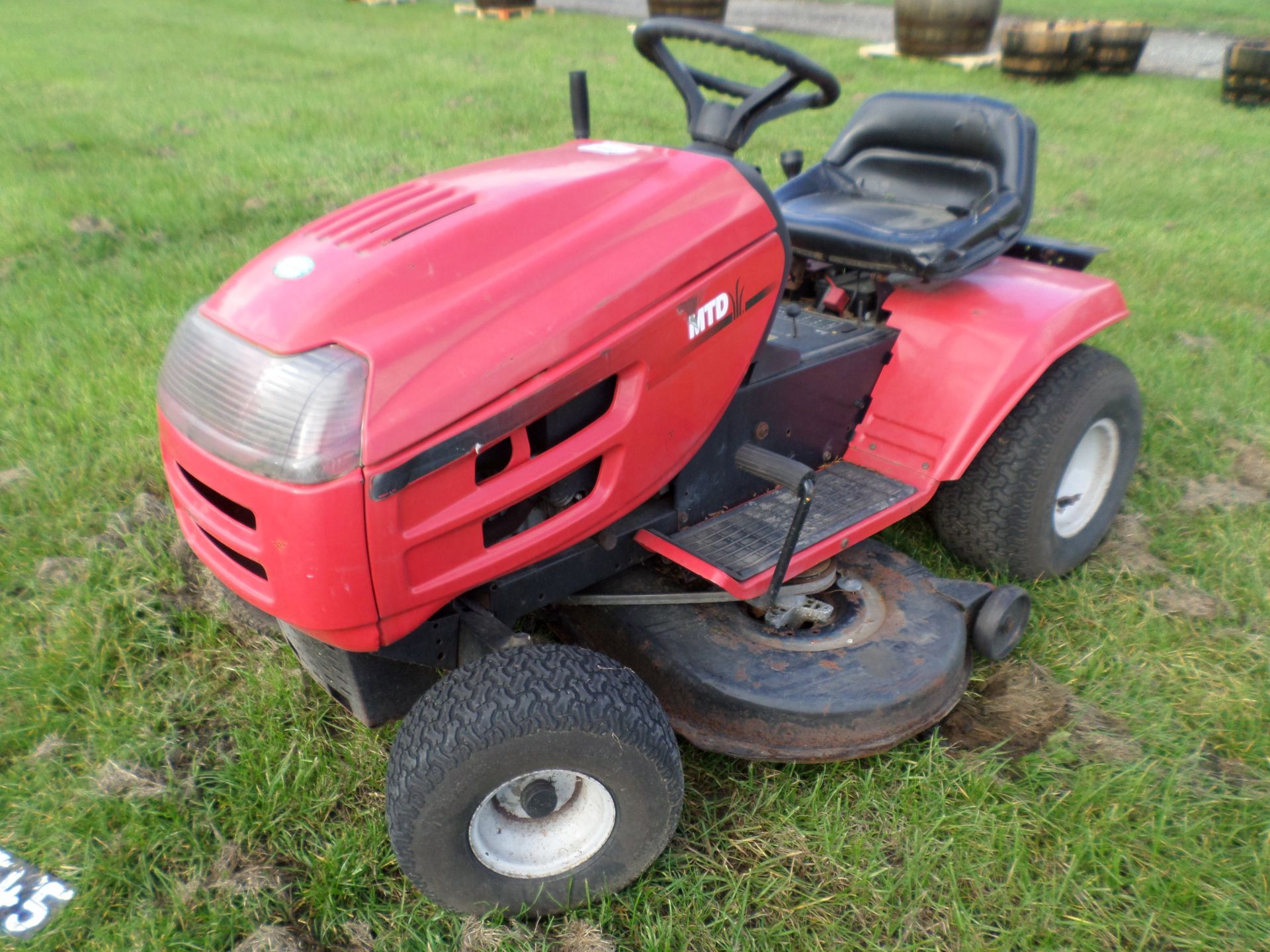 MTD H/165 40" cut ride on tractor