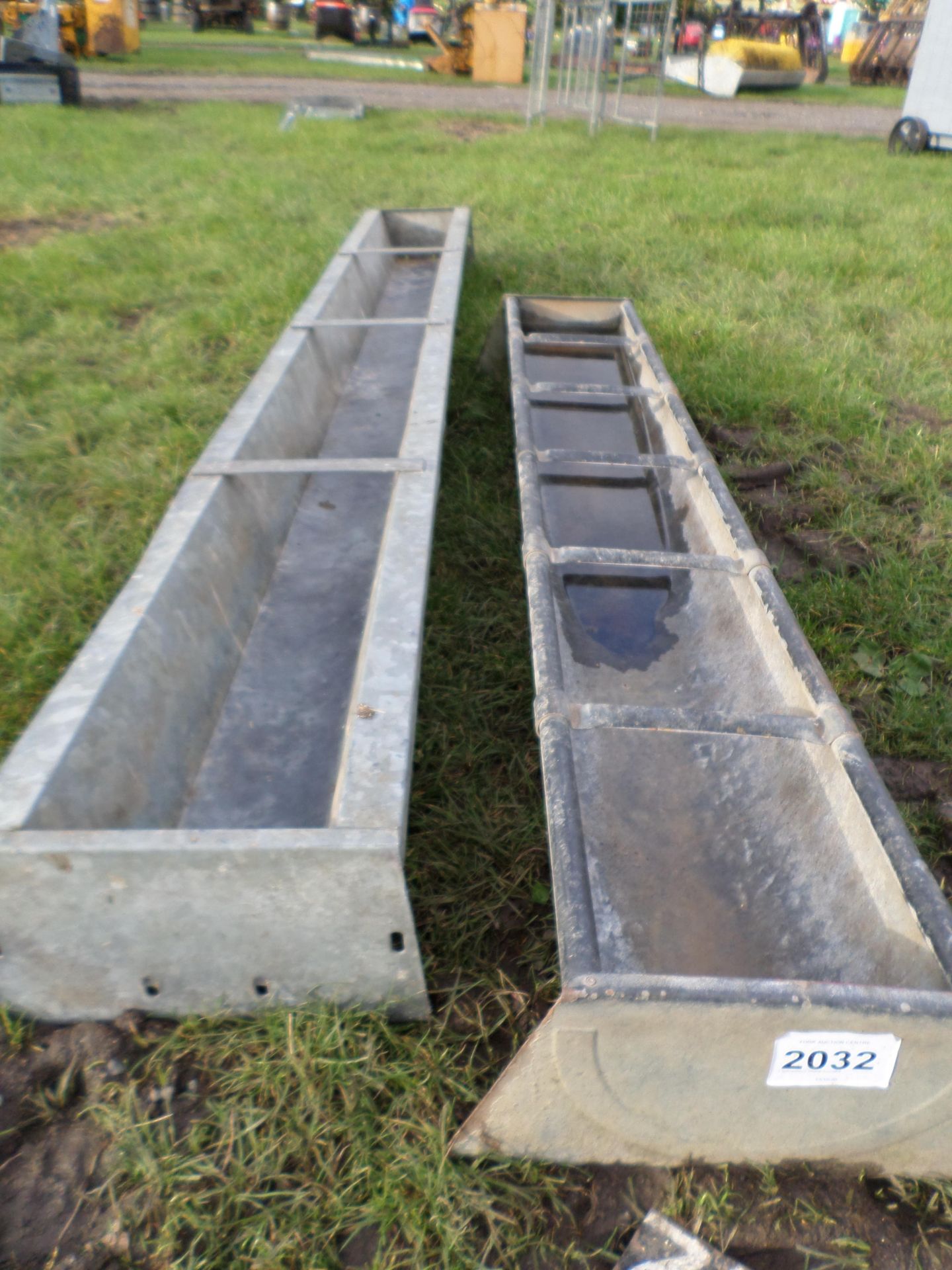 2 galvanised sheep troughs - Image 4 of 4