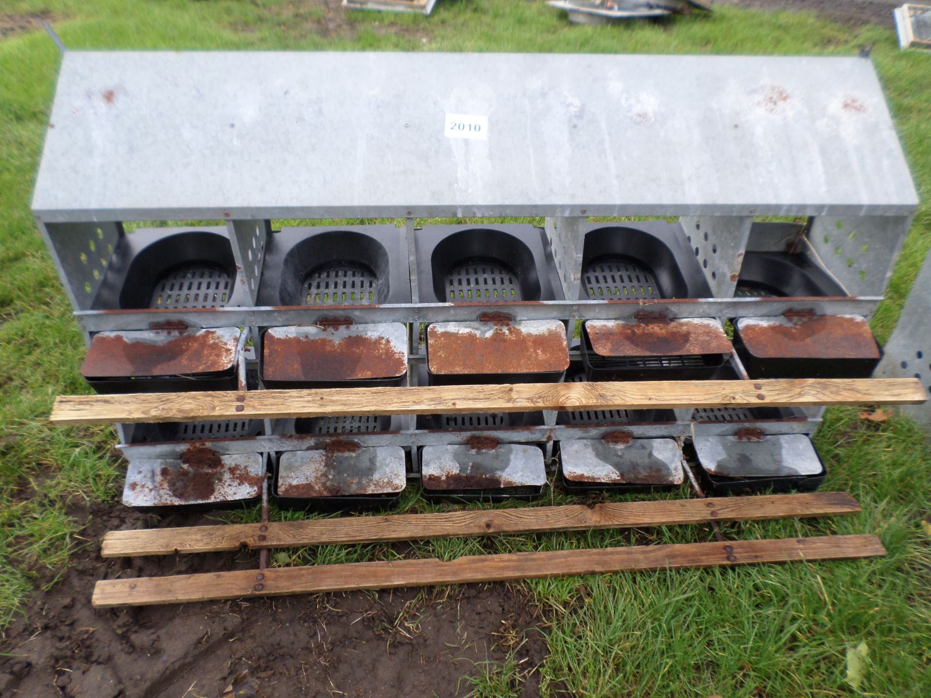 Poultry rollaway nest box NO VAT