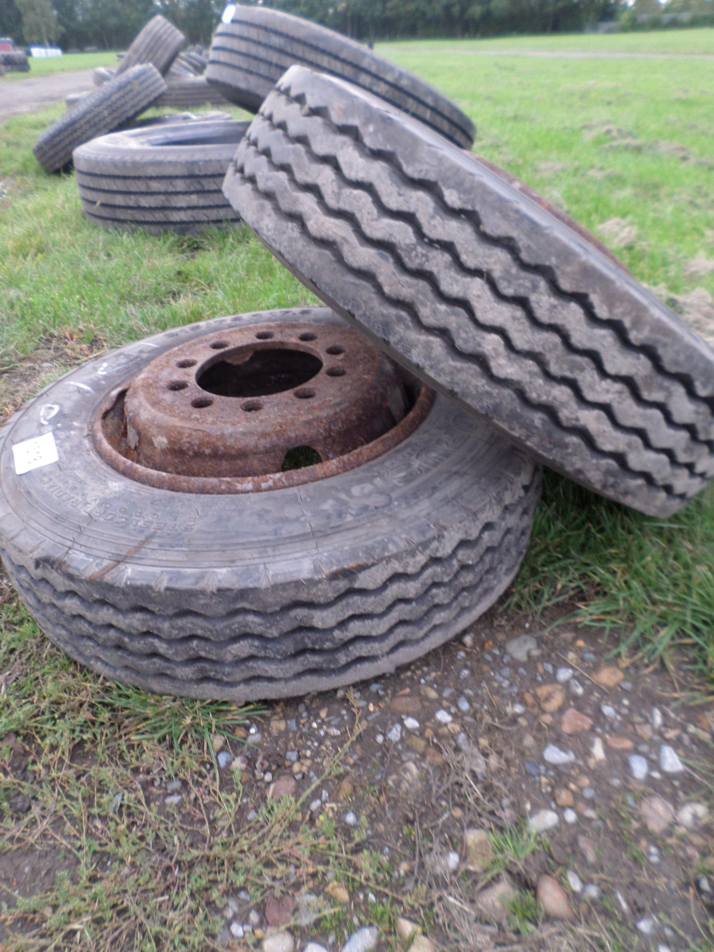 2 trailer tyres 215/75/17.5 - Image 3 of 3