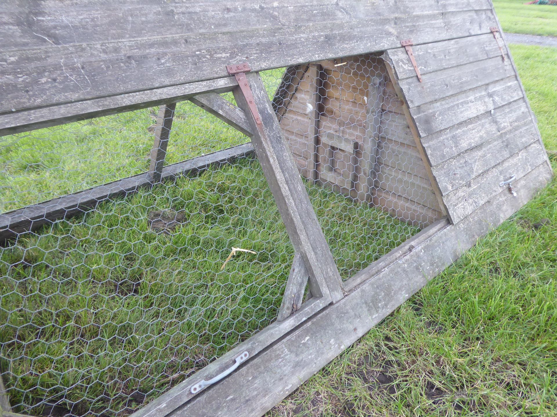 Chicken coop/run - Image 3 of 3