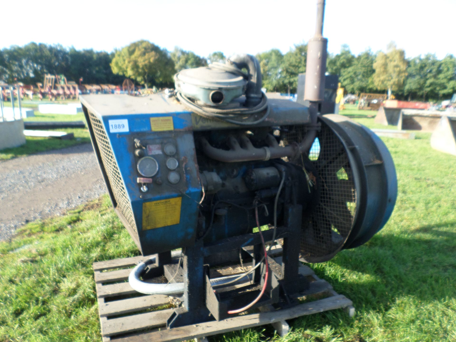 Crop drying fan with Ford engine - Image 3 of 3