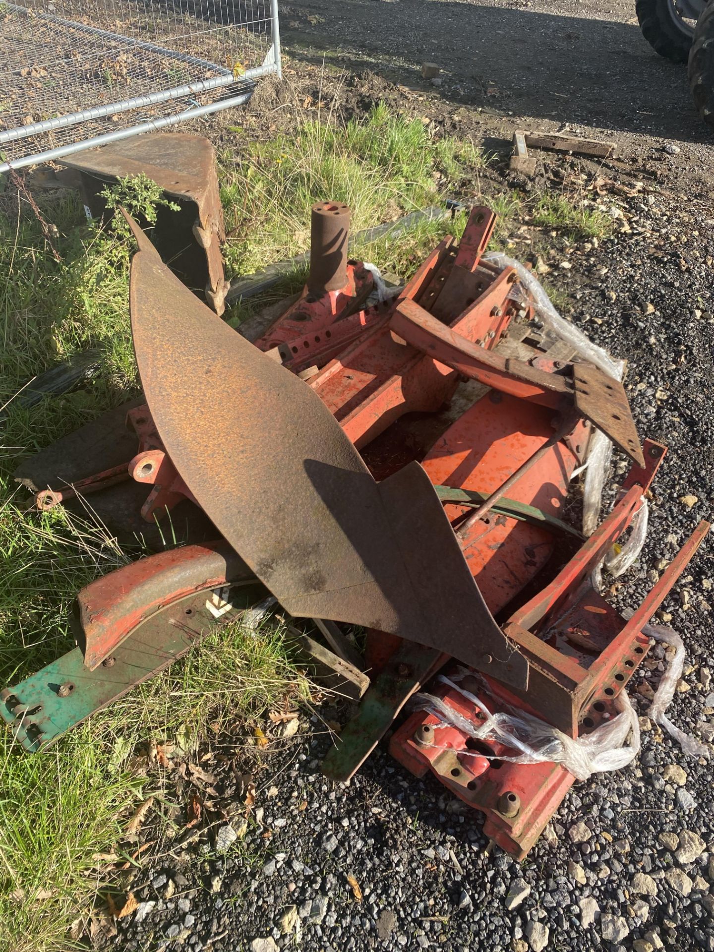 Kverneland plough metal, mole boards, springs and main beam parts