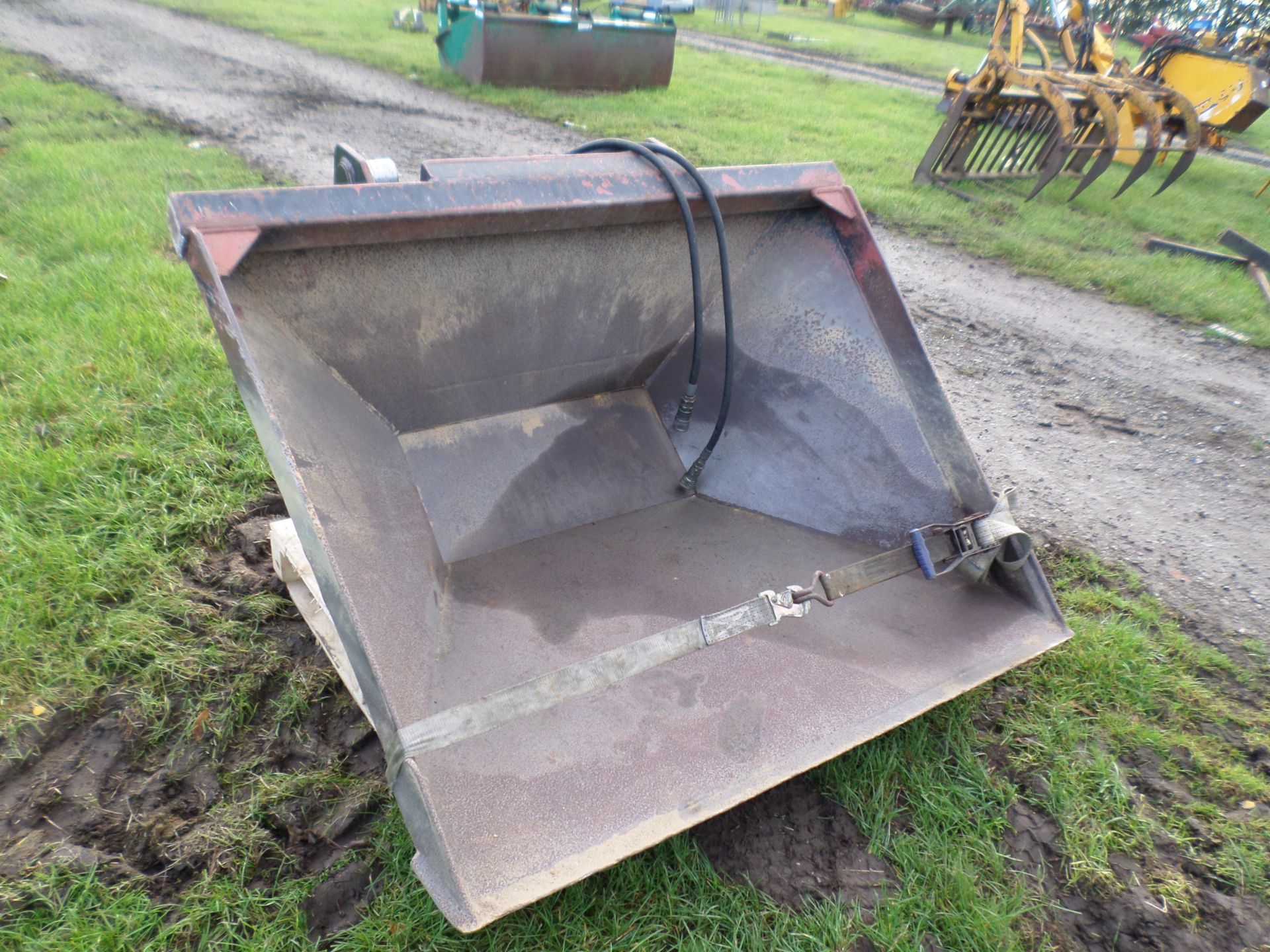 Bagezee type bulk bag filling bucket for Manitou headstock, hydraulic trap door NO VAT - Image 3 of 3