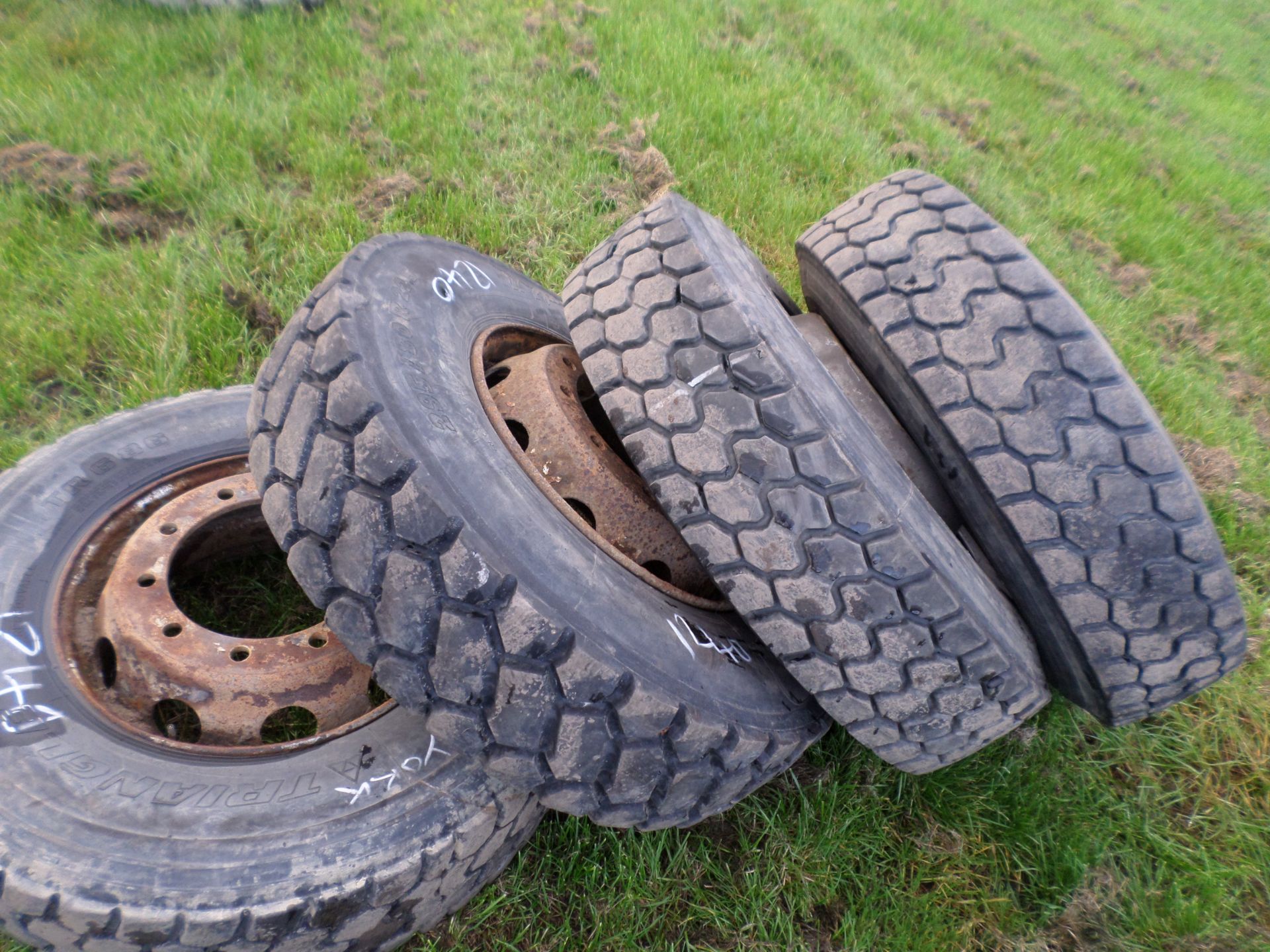 4 x 295/80/22.5 part worn rear tyres on rims, NO VAT - Image 2 of 2