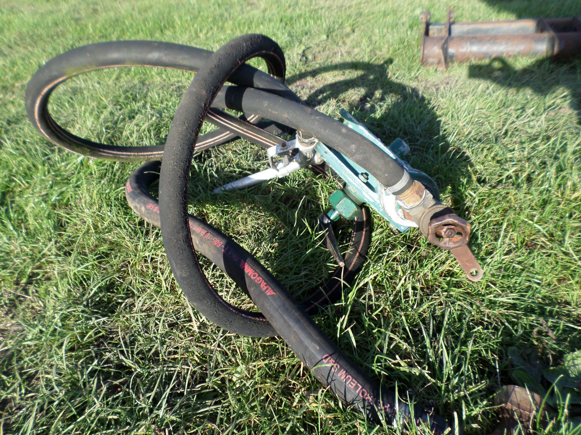 Hand fuel pump and pipes, NO VAT - Image 2 of 2