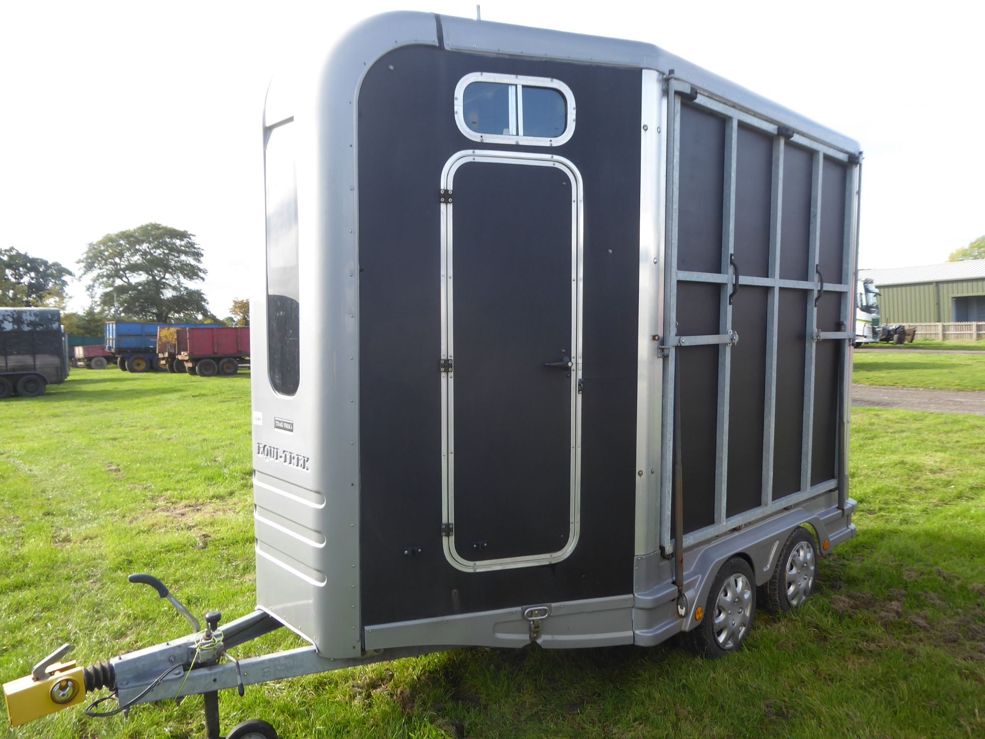 Equi-Trek Trail Treka M, horse trailer, good condition, 2 keys and manual NO VAT - Image 3 of 14