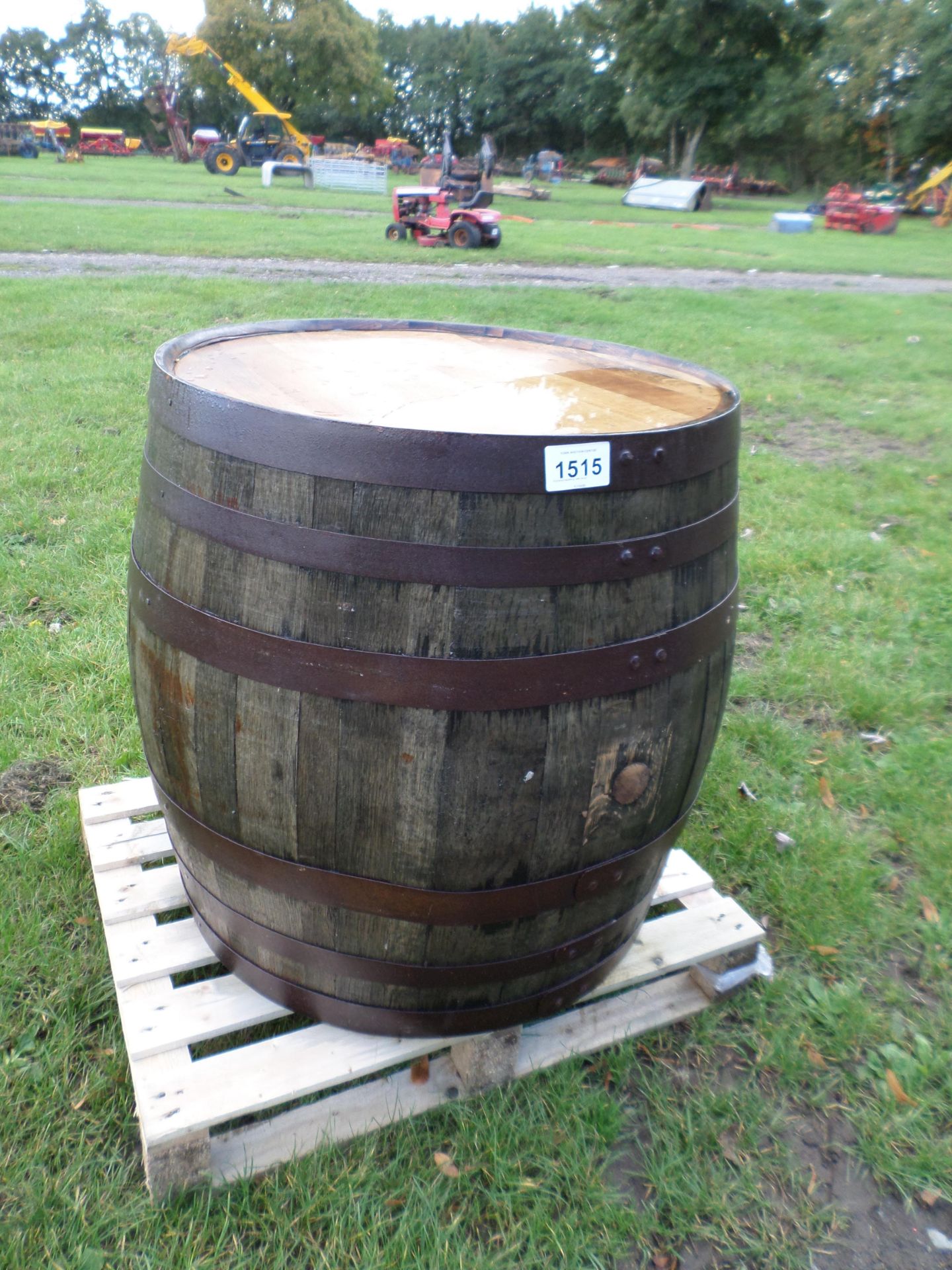 Polished tabletop oak barrel NO VAT - Image 2 of 2