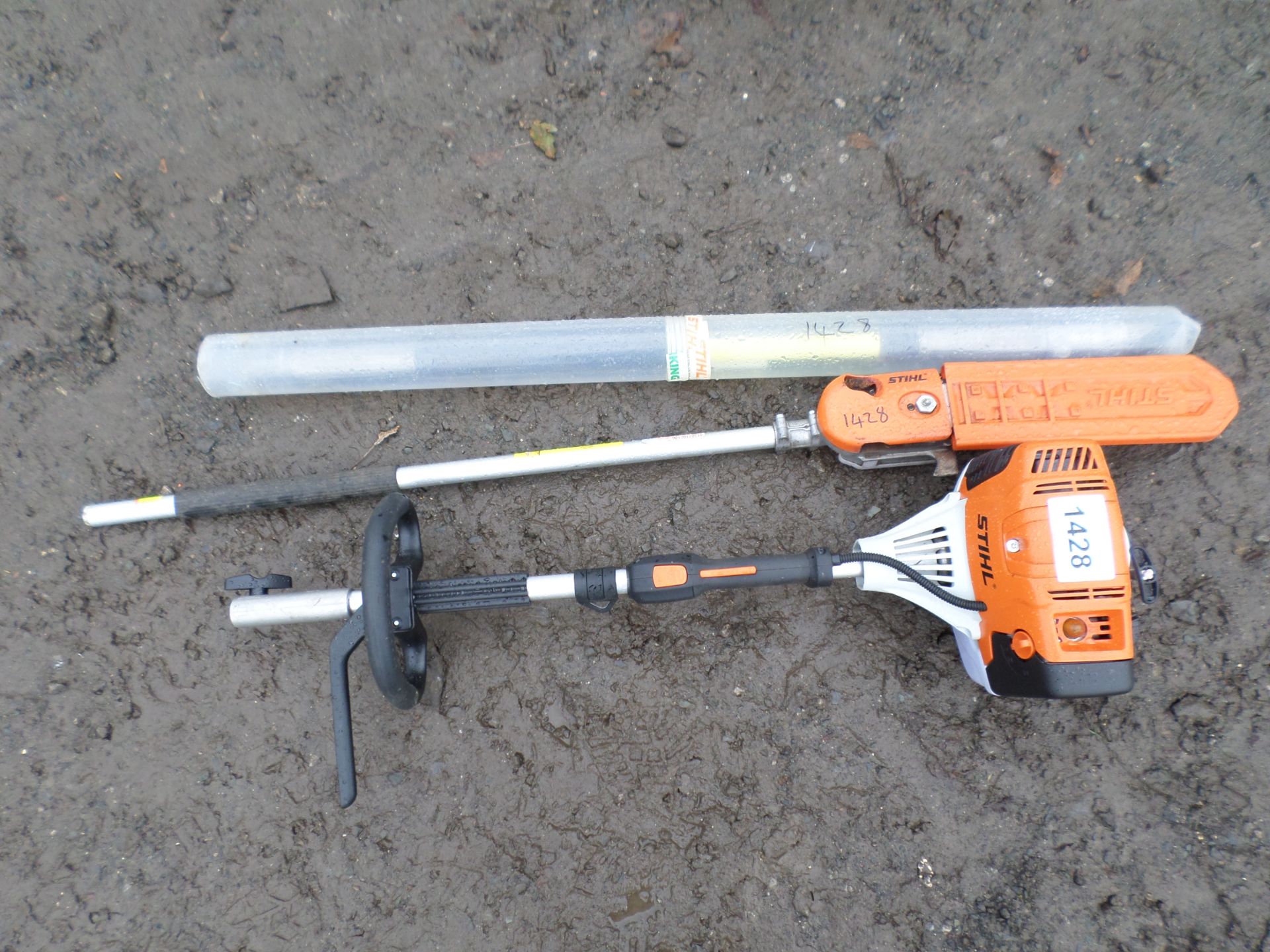 Stihl KM131R Combi 2020 with chainsaw attachment and extension, gwo NO VAT
