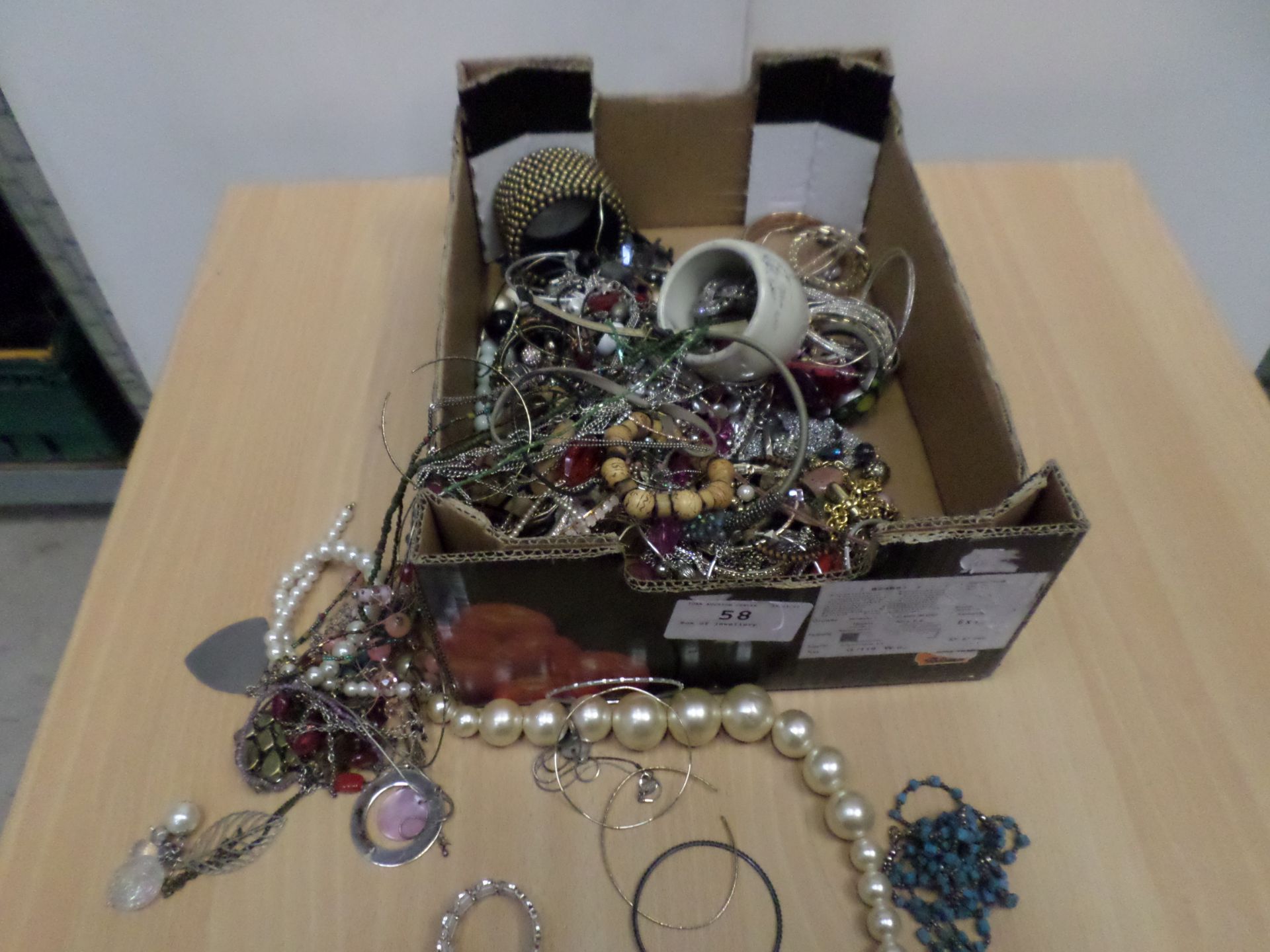 Box of jewellery