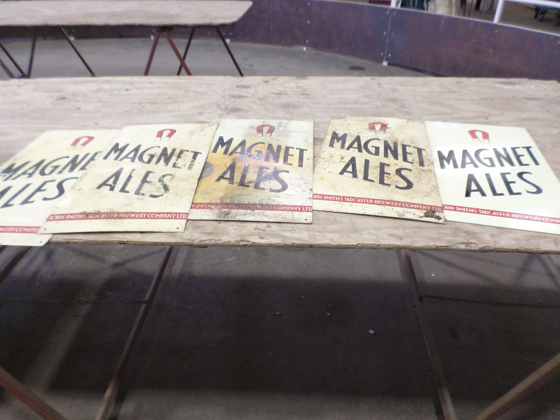 5 Magnet Ales metal signs - Image 3 of 3