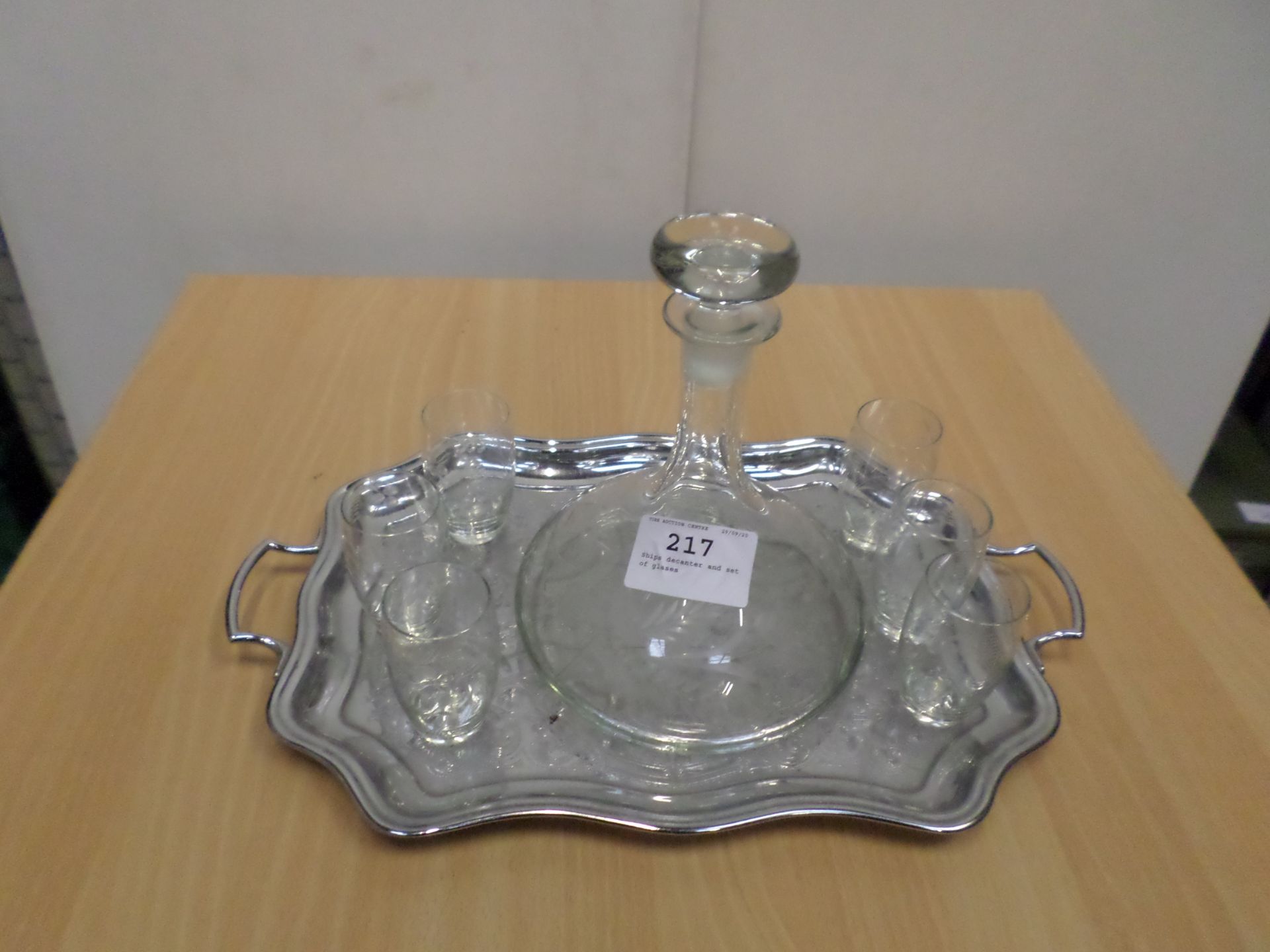 Ships decanter and set of glases
