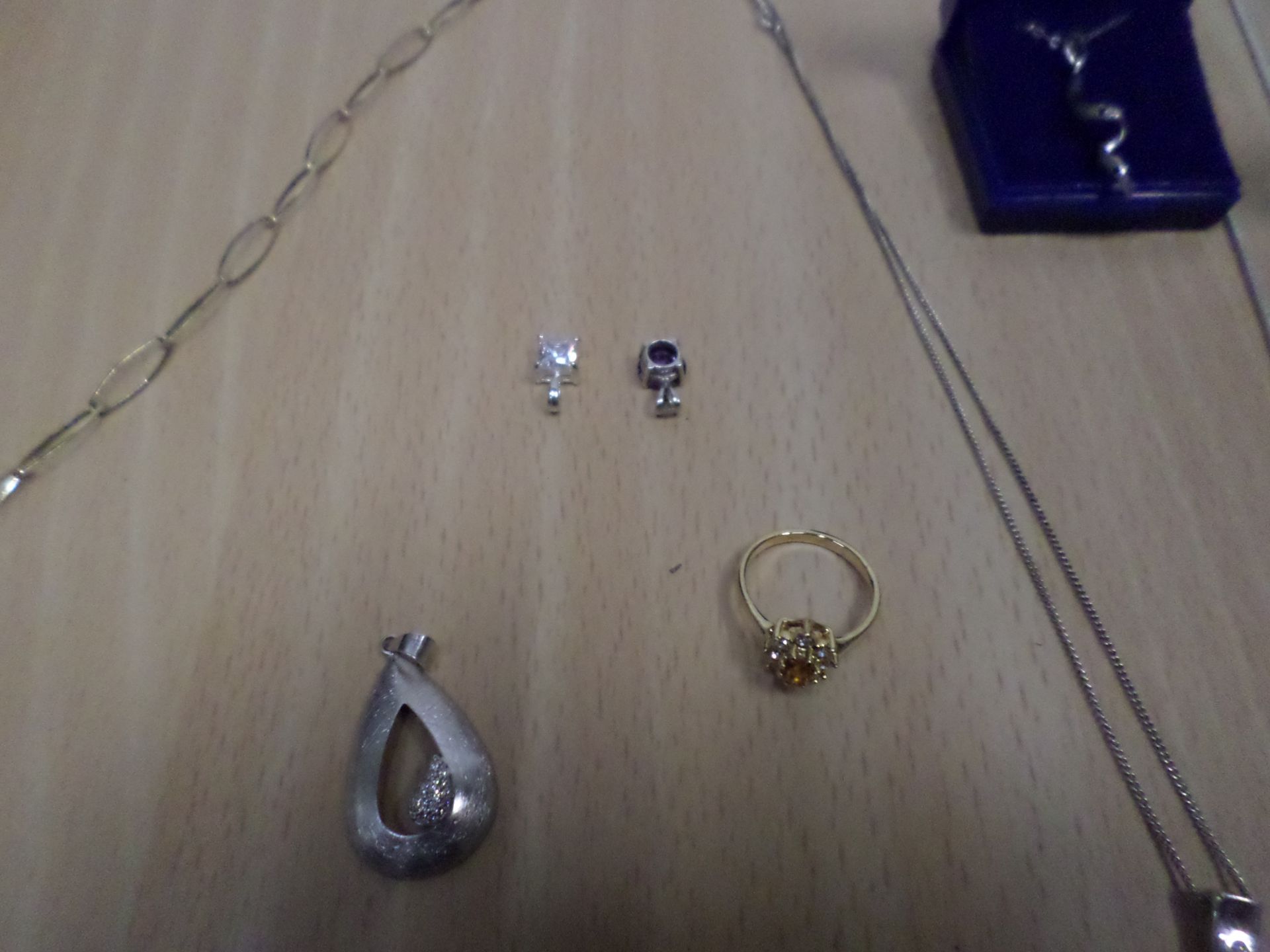 Various hallmarked silver jewellery items - Image 4 of 6