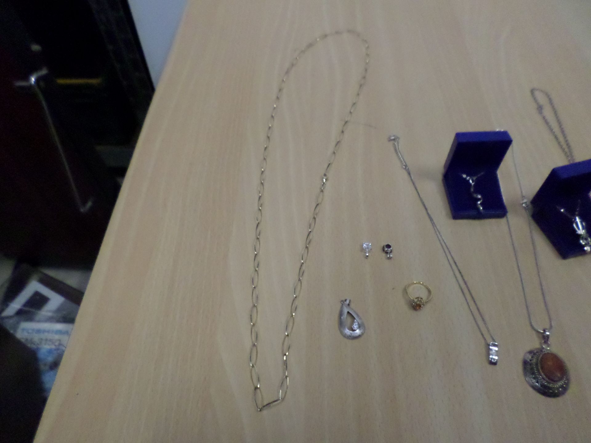 Various hallmarked silver jewellery items - Image 3 of 6