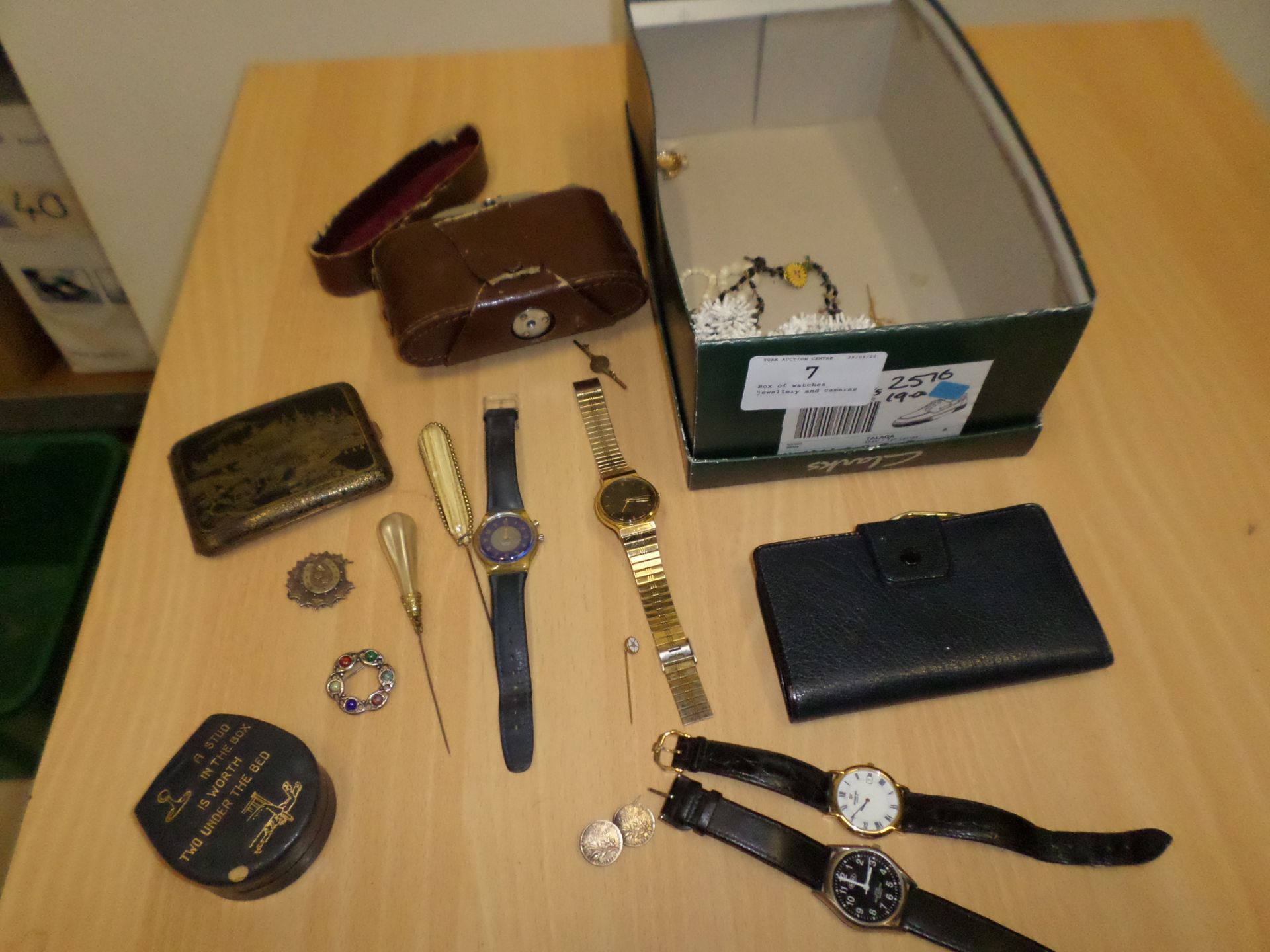 Box of watches, jewellery and cameras