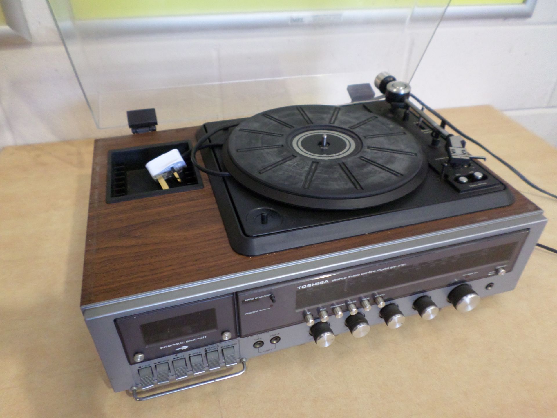 Vintage Toshiba stereo music centre, spares or repair