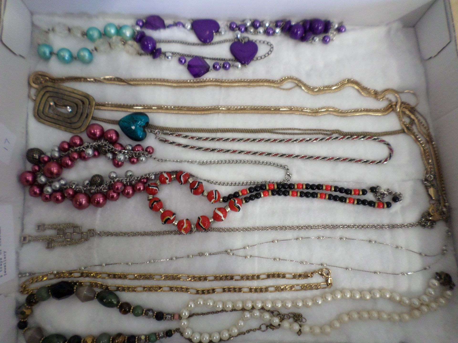 2 trays of costume jewellery - Image 2 of 2