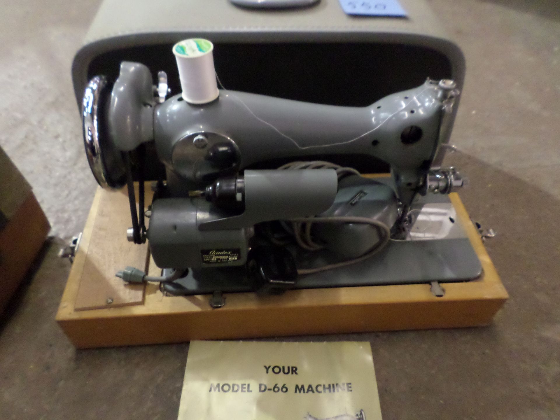 Jones D66 electric sewing machine in case