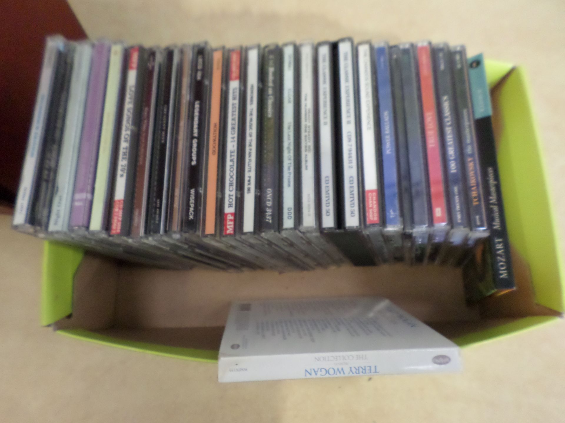Box of CDs, box of records etc