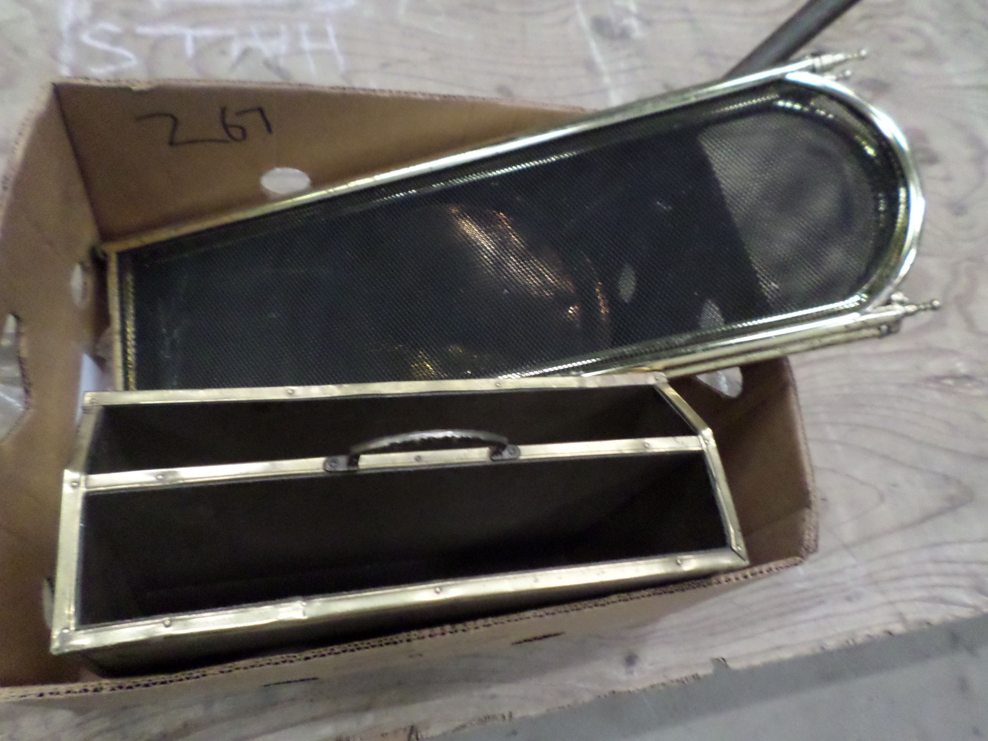 Folding brass firescreen, copper bedpan, brass magazine rack