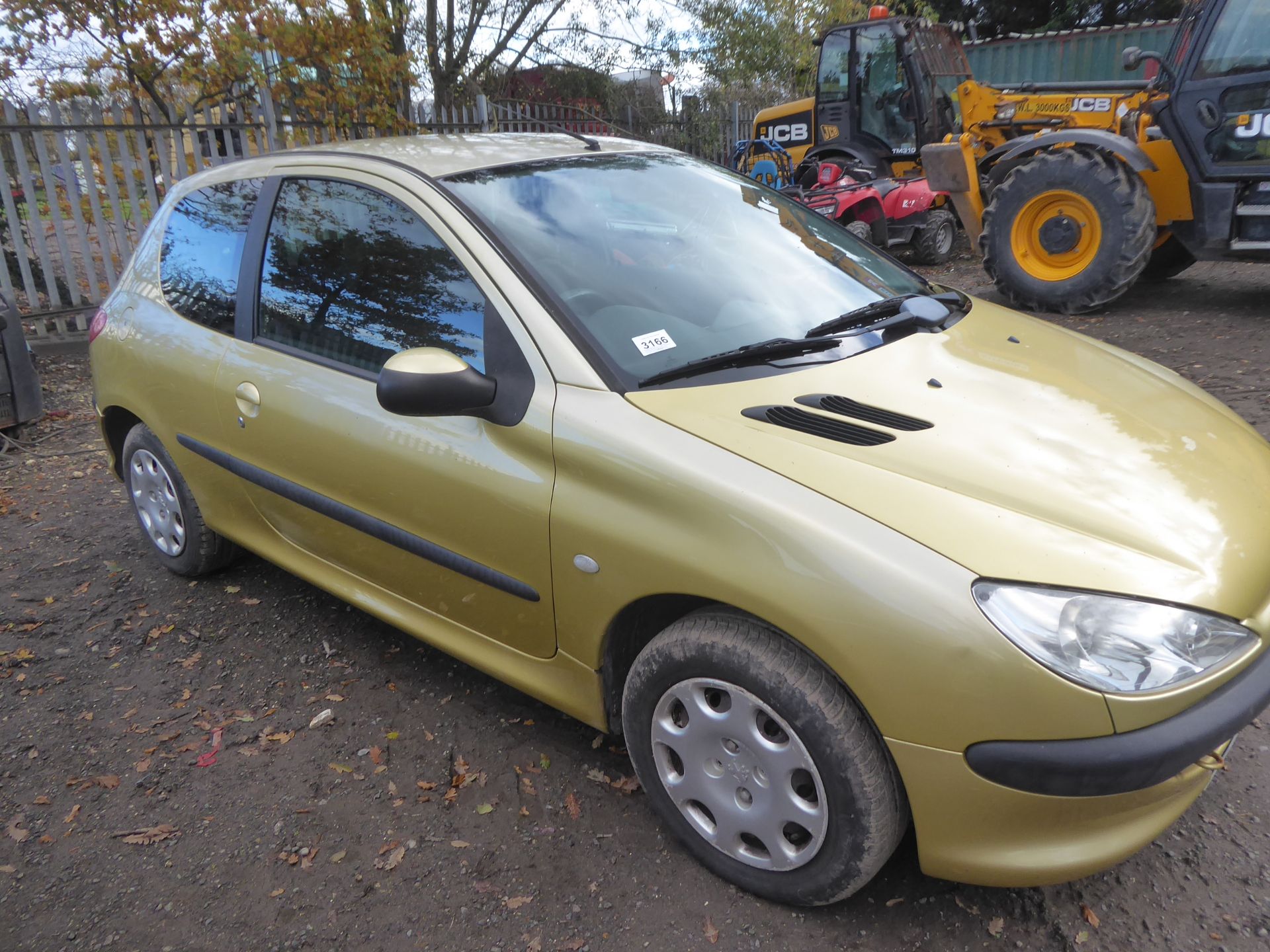 Peugeot 2065 3-door 1.4, YX53HHG, 00's 64522. Unused for more than 2 years.