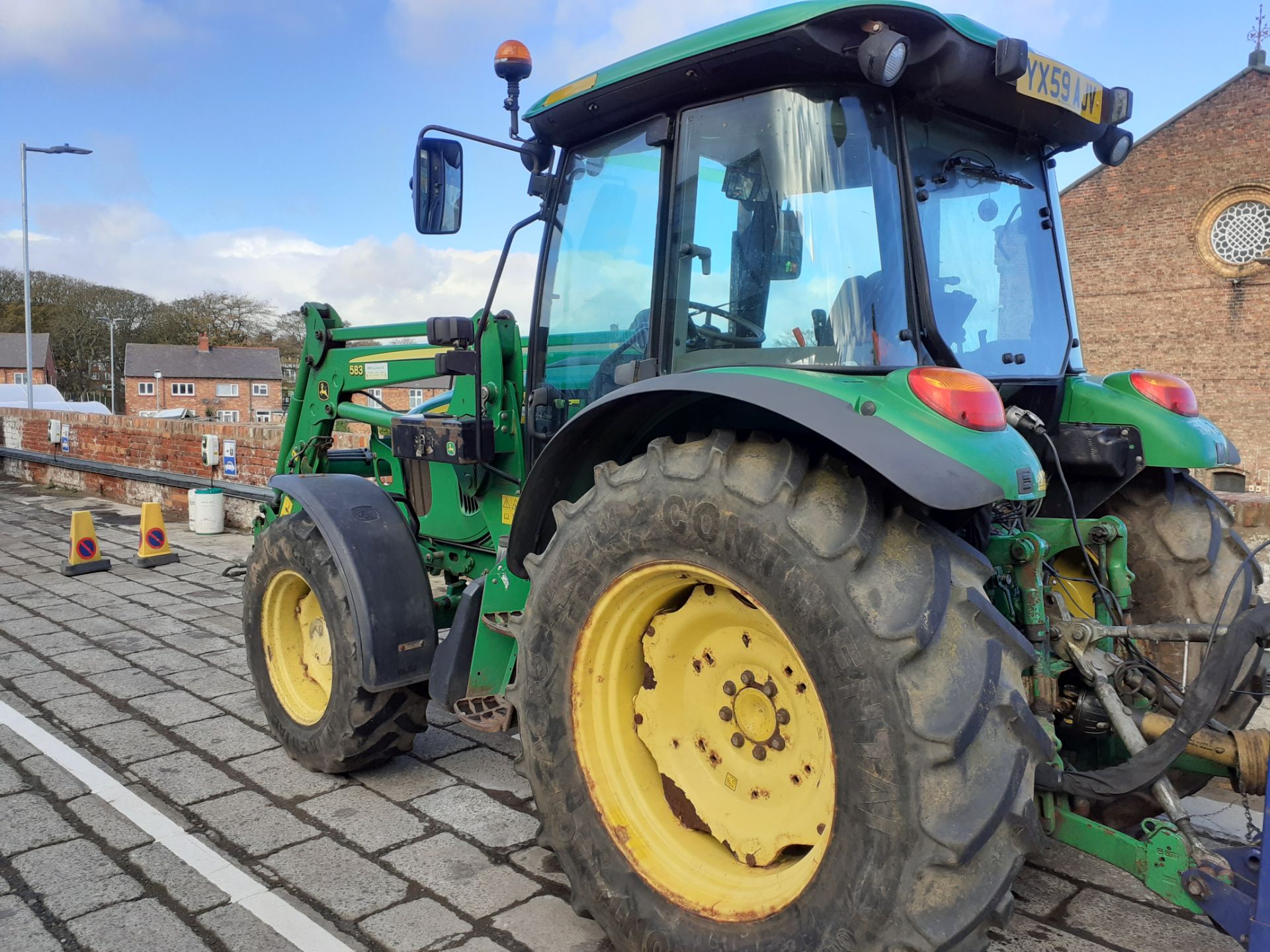 John Deere 5080R tractor with loader, 10959 hours, YX59 AJV, good condition. Loader has oil leak - Image 6 of 6