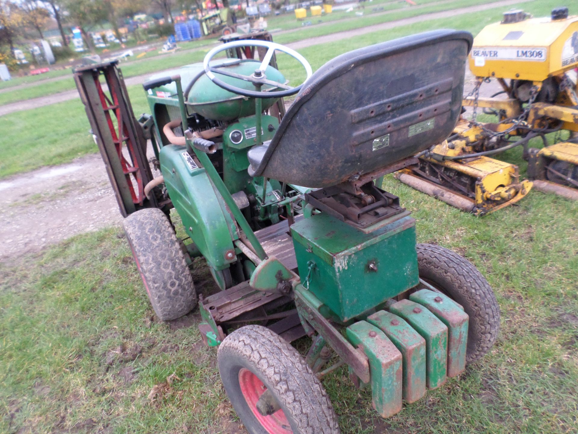 Ransome triple ride on powered gang mower, fwo, new battery NO VAT - Image 2 of 3