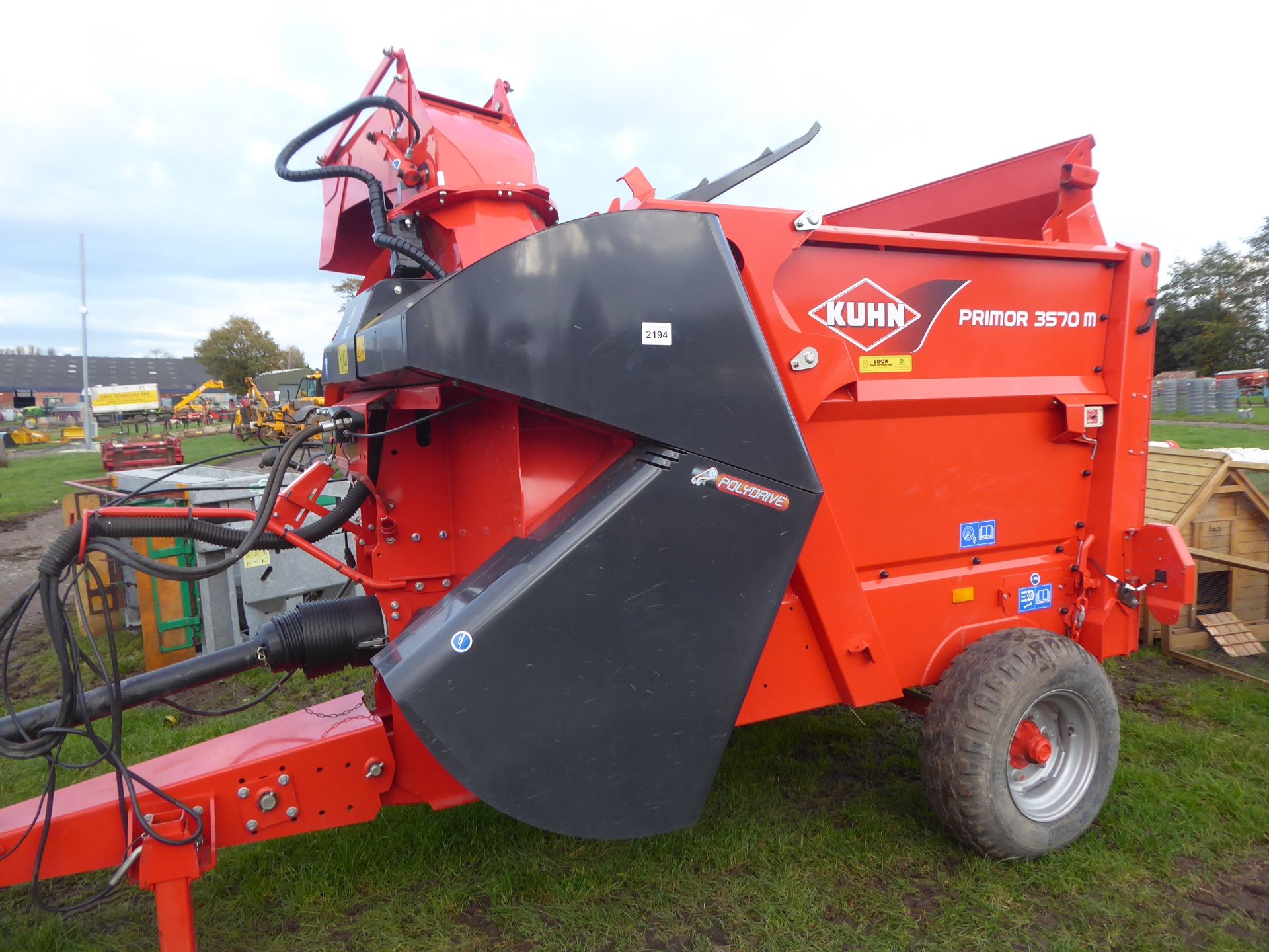 Kuhn 3570M straw bedder, 2018