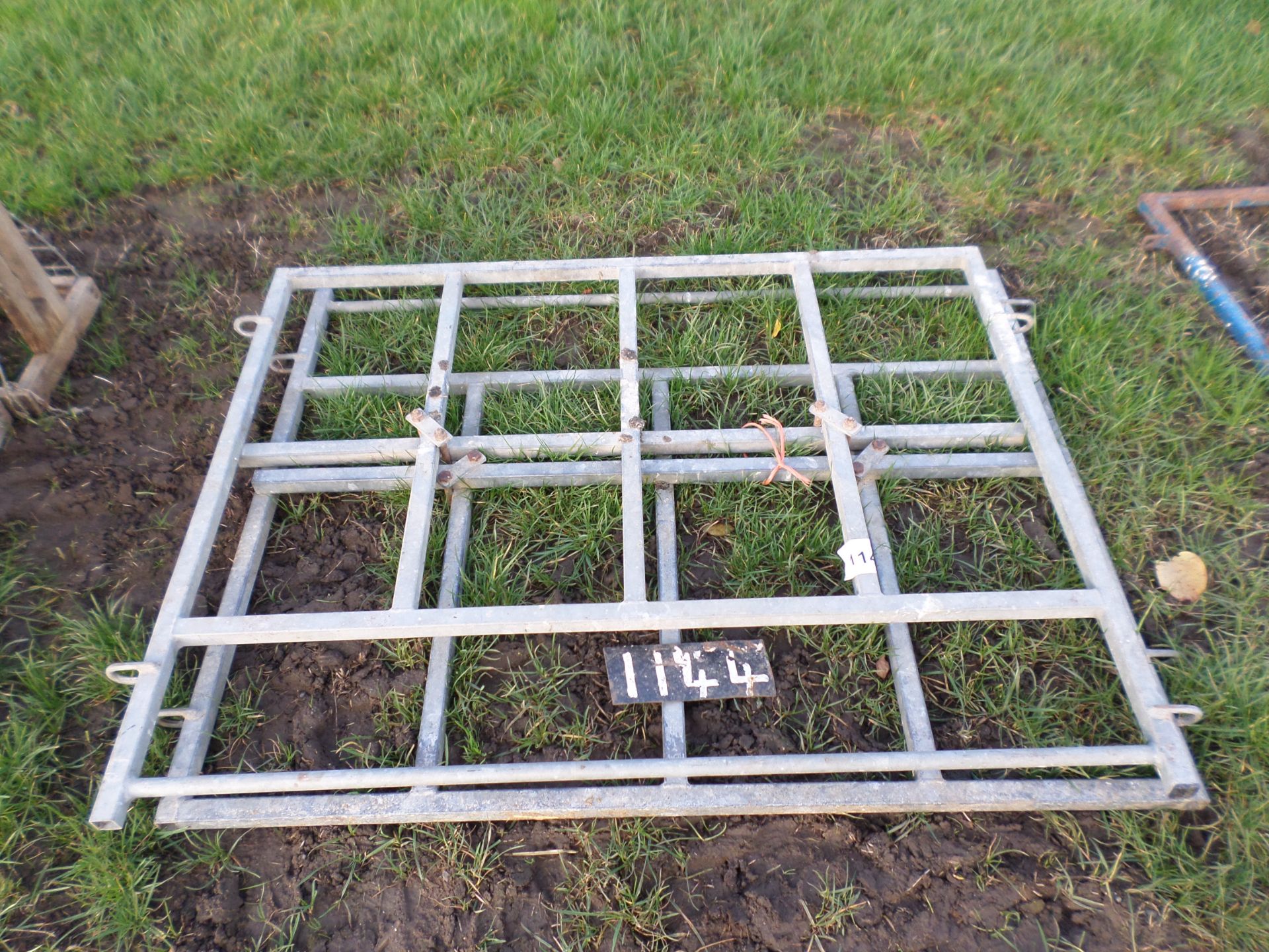 2 x 4ft galvanised lamb creep gates