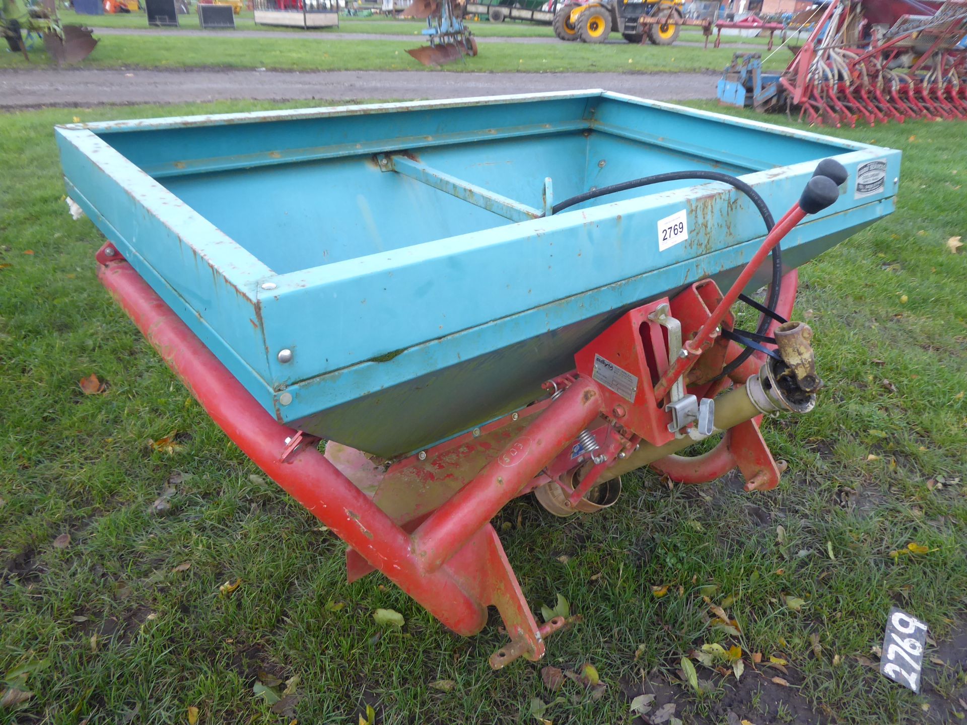 Sulky half ton fertiliser spinner c/w PTO shaft