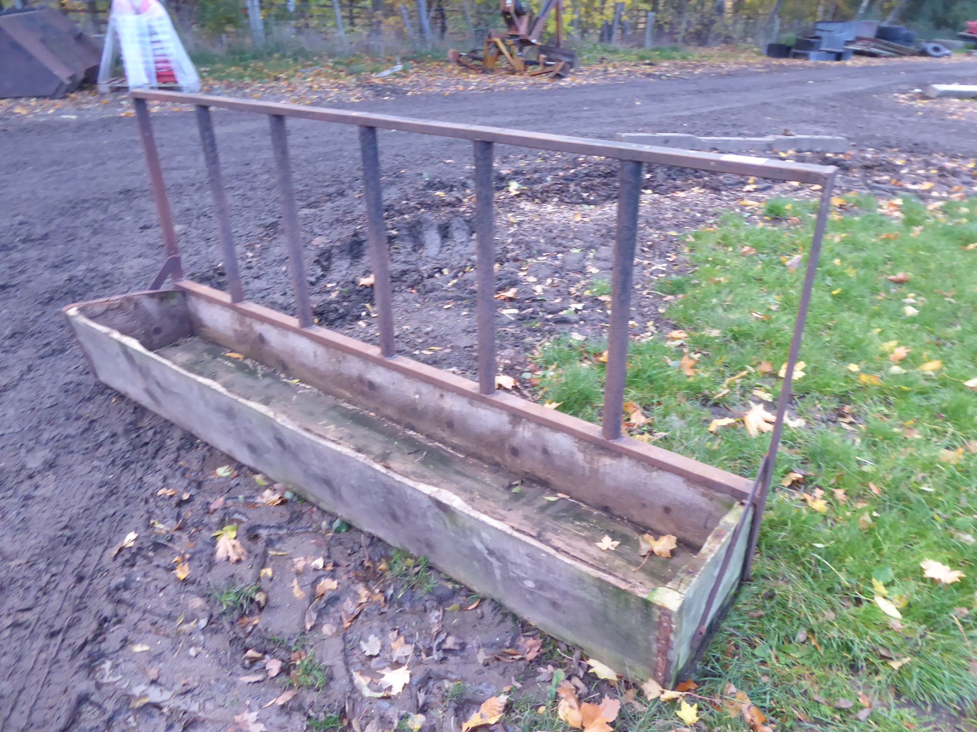 8ft cattle barrier and feed trough NO VAT