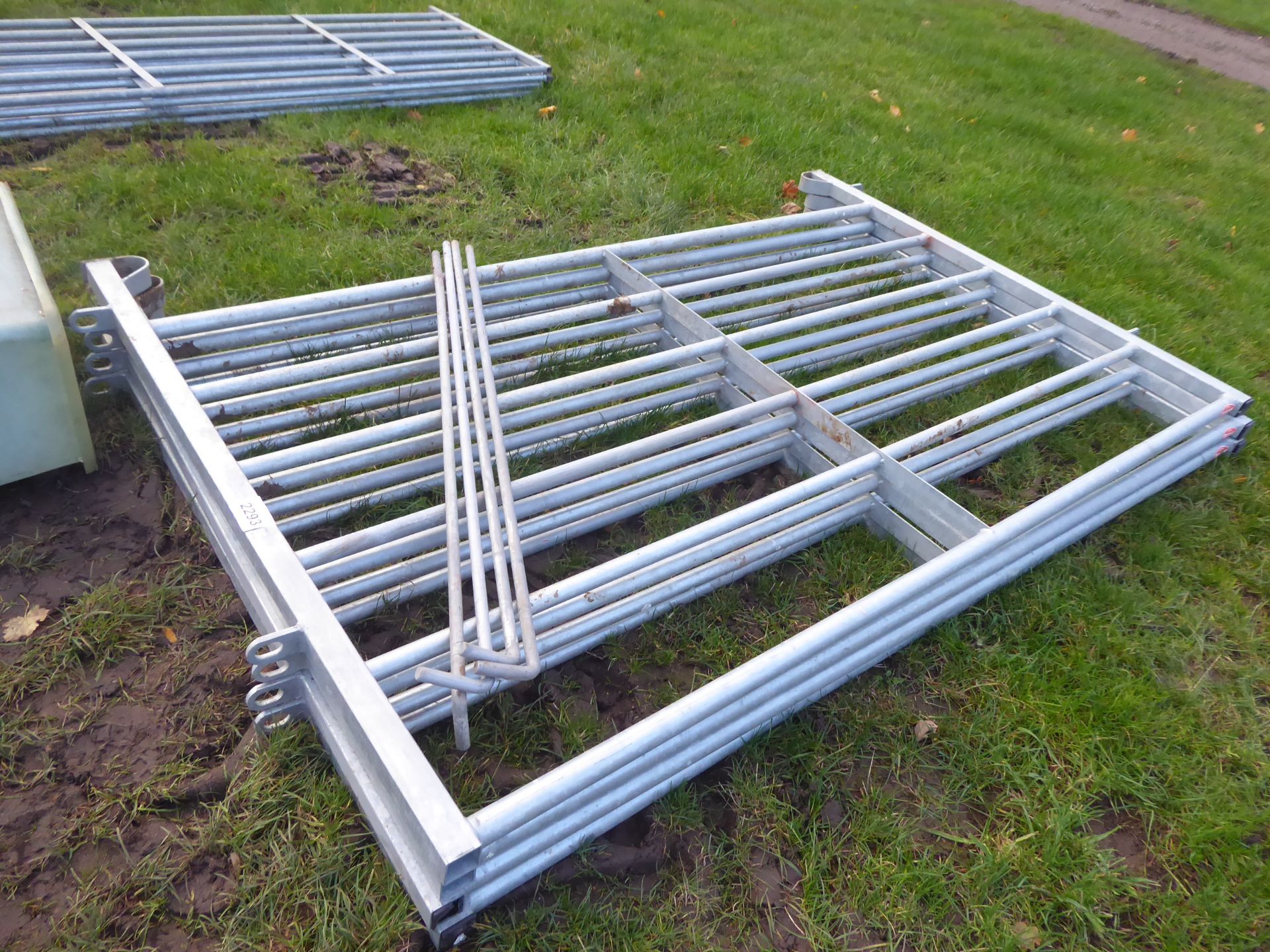 4 Ritchie cattle hurdles with pins NO VAT