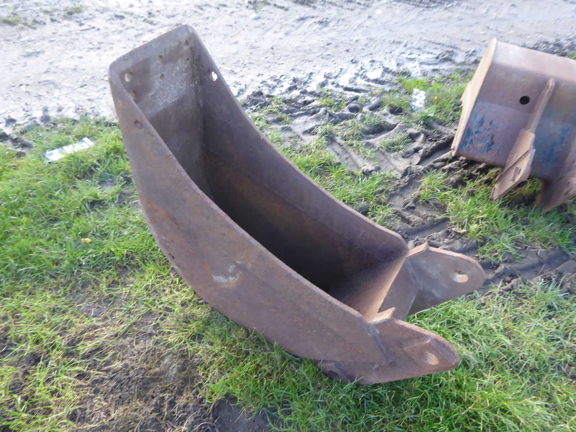 Digger bucket NO VAT - Image 2 of 2